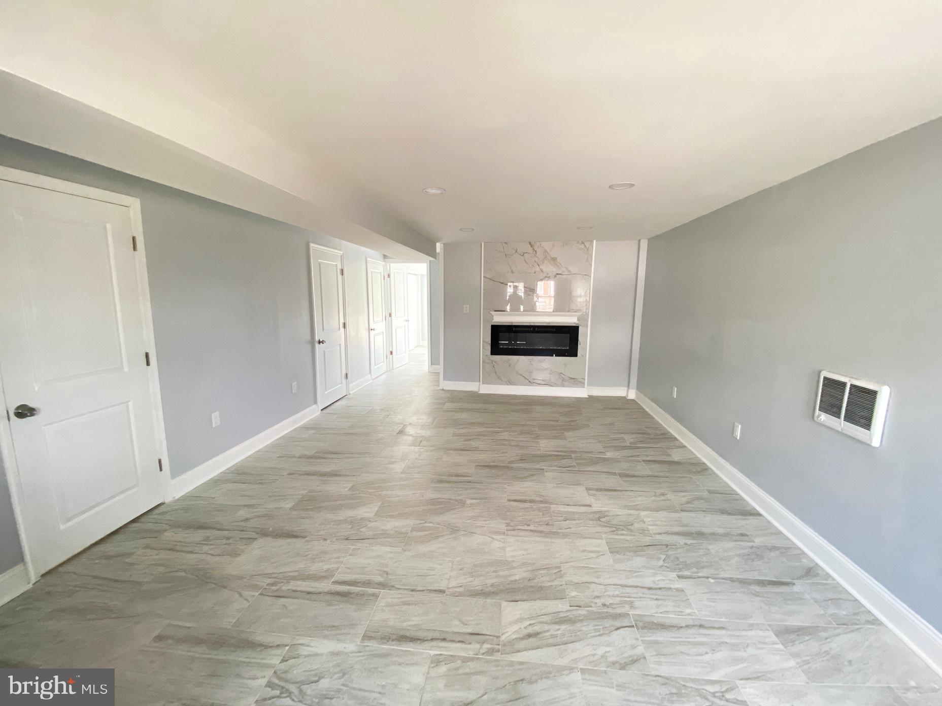 FRANKFORD - Residential