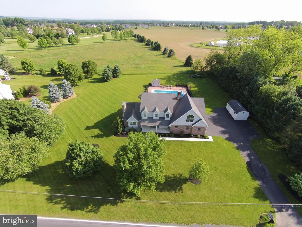 ROYAL OAKS - Residential