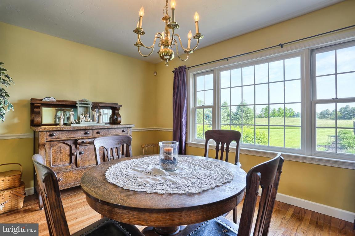 ROYAL OAKS - Residential