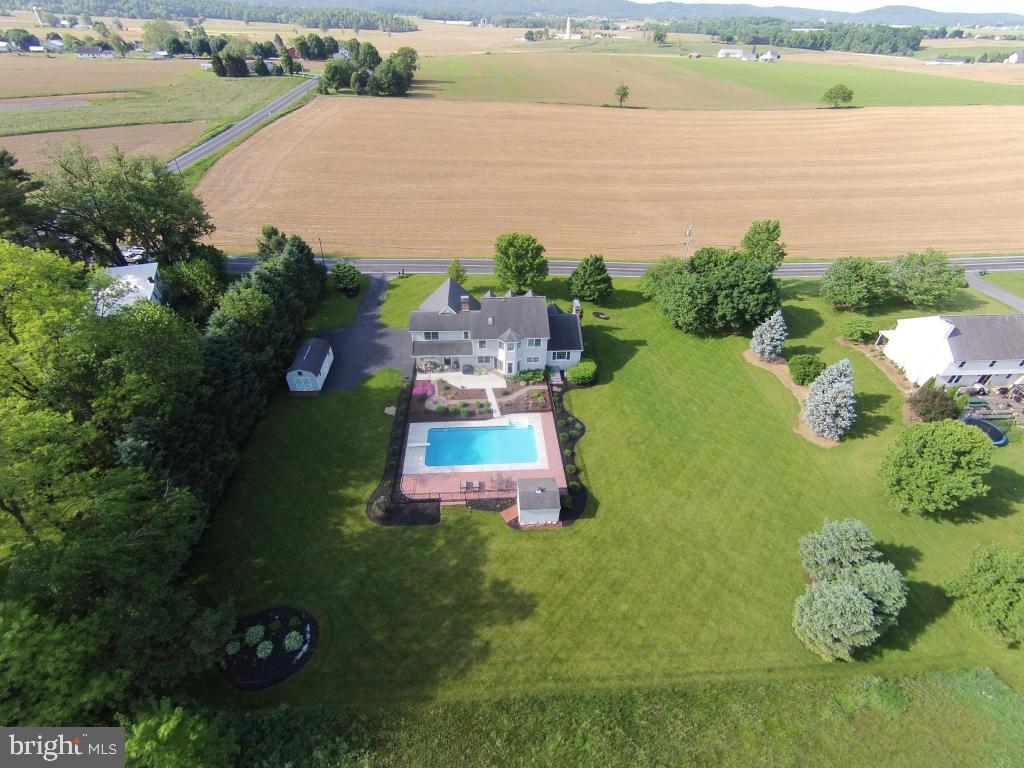ROYAL OAKS - Residential