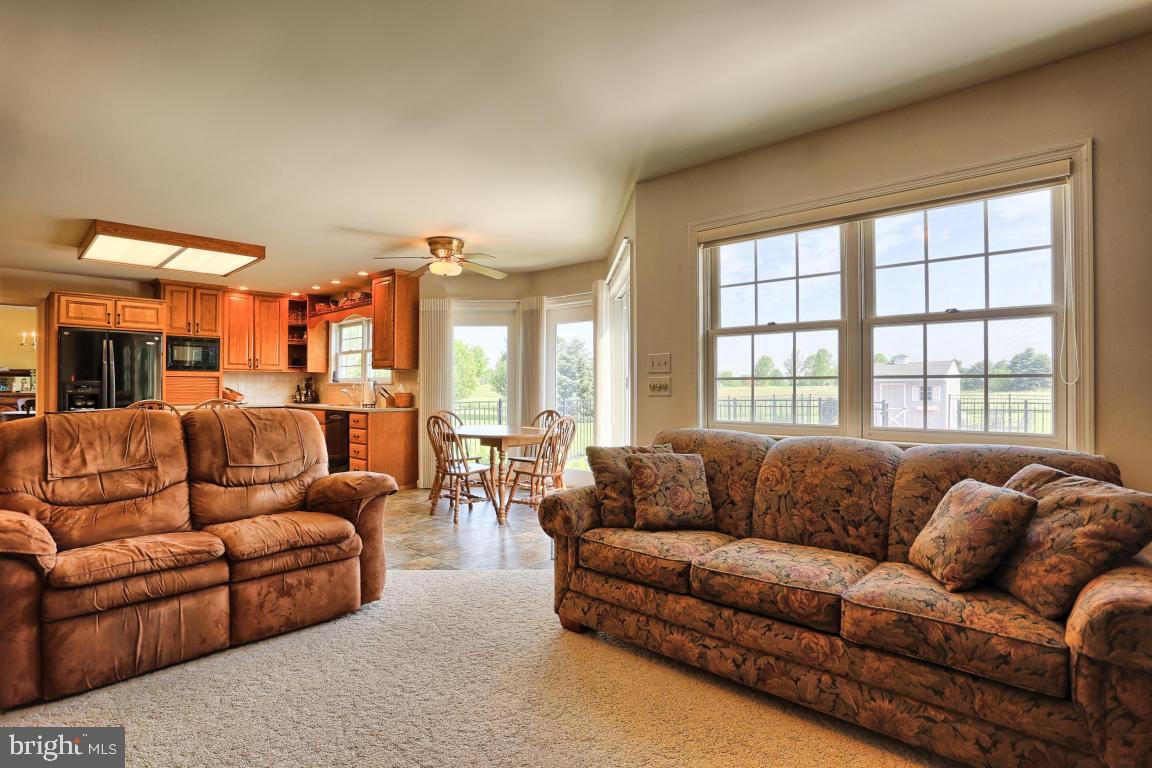 ROYAL OAKS - Residential