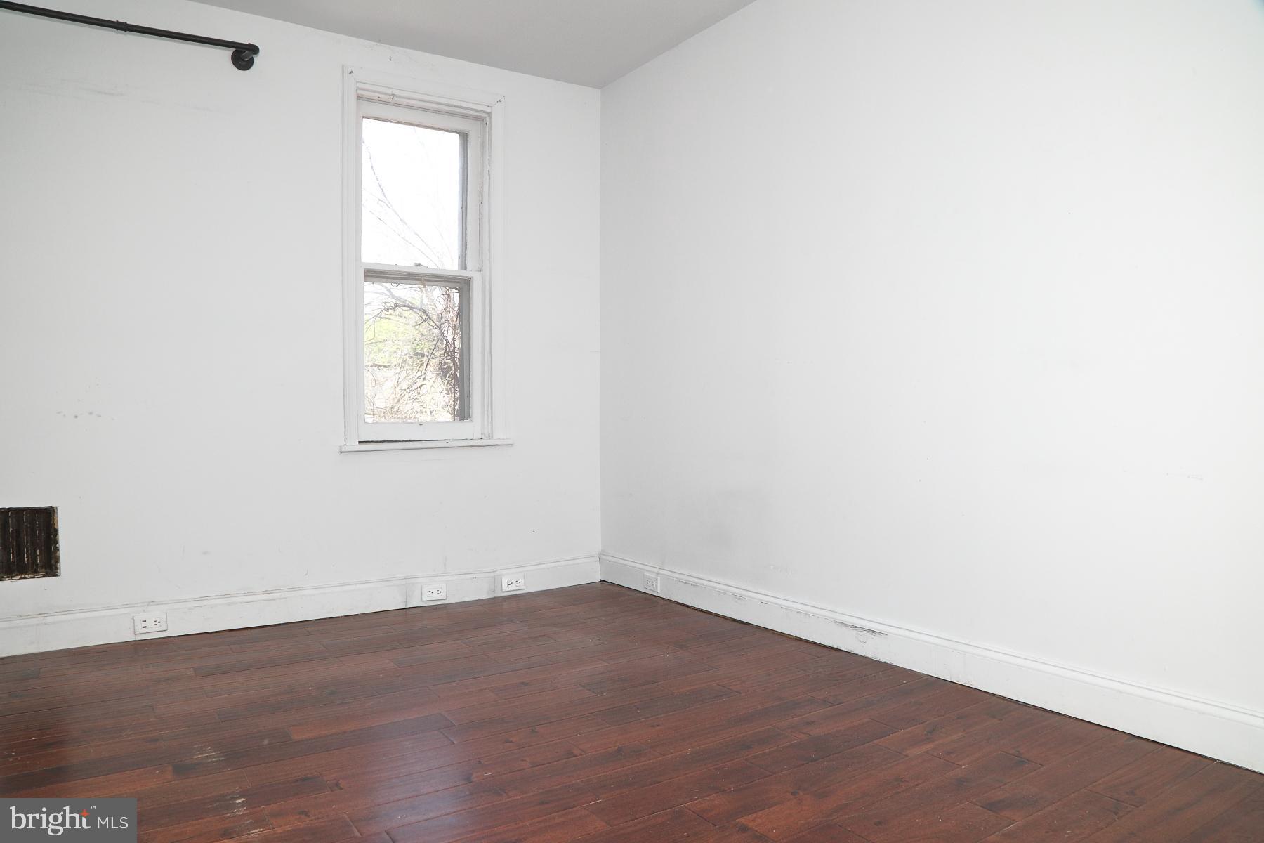 SOUTH SIDE OF CITY - Residential