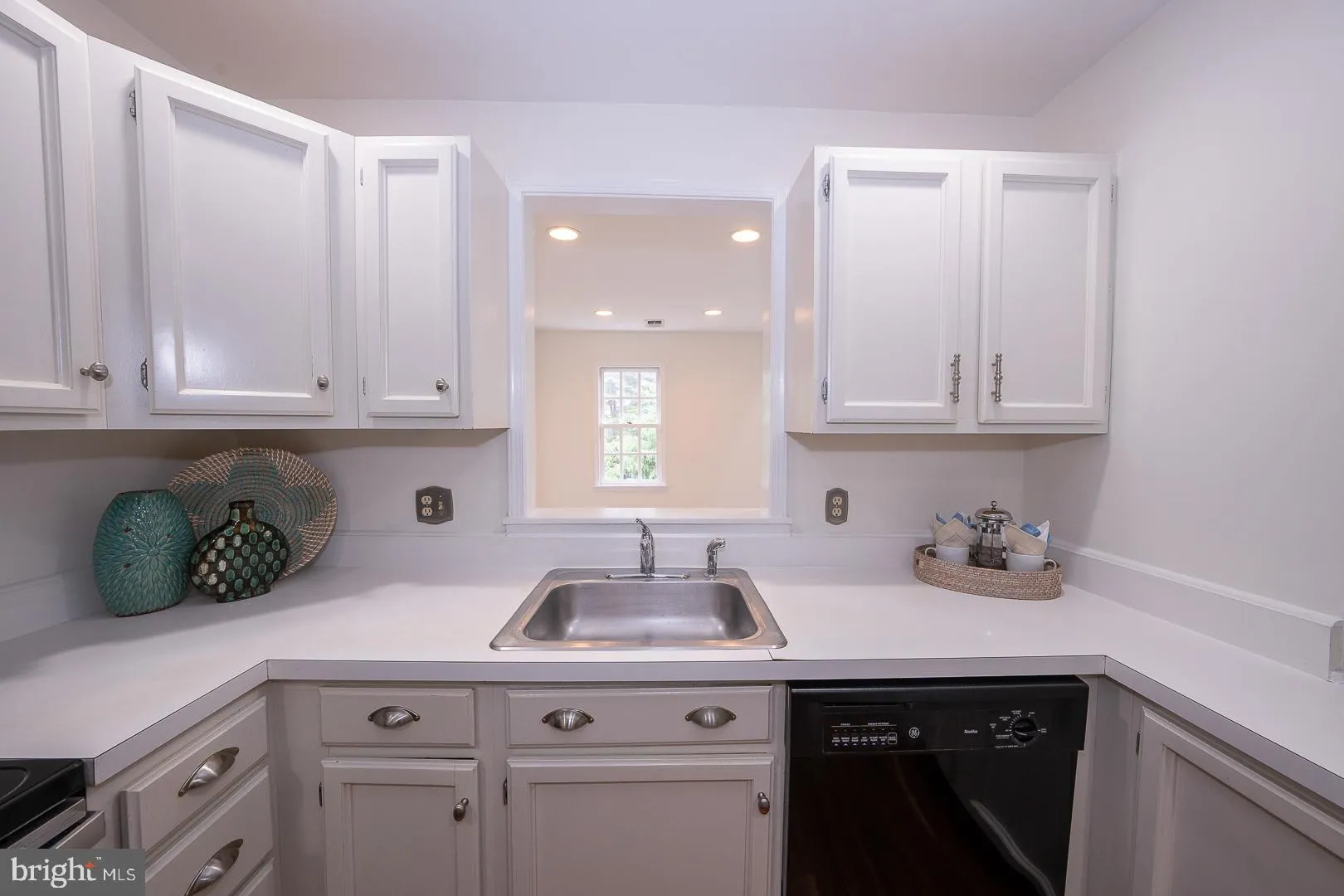 West Chester, Pennsylvania 19382, United States, 1 Bedroom Bedrooms, ,1 BathroomBathrooms,Residential,Pending,148881