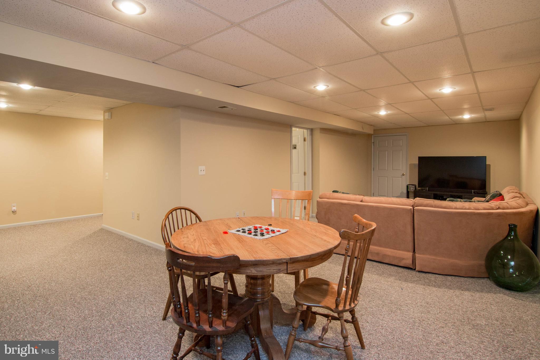 RUSSETT - Residential