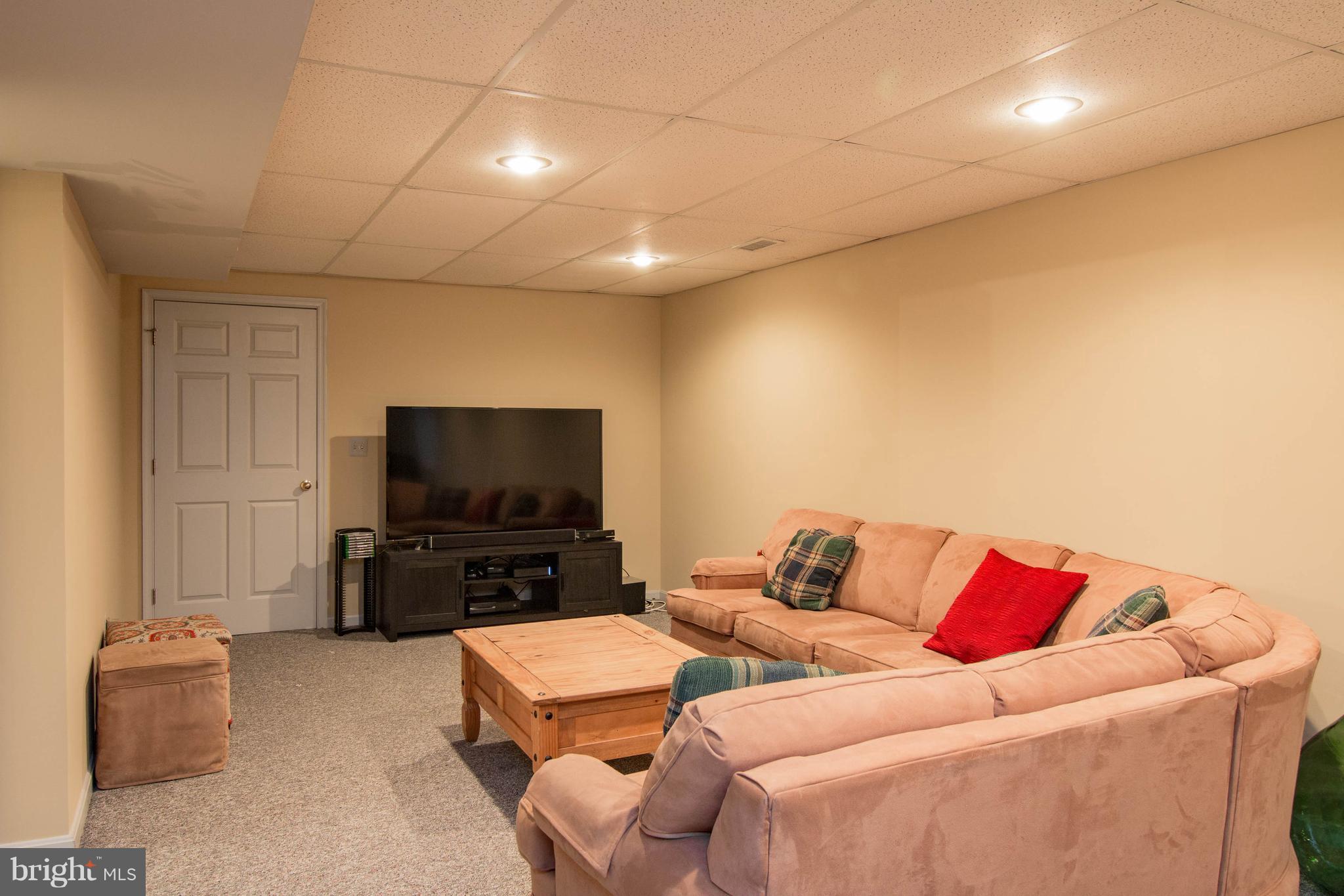 RUSSETT - Residential