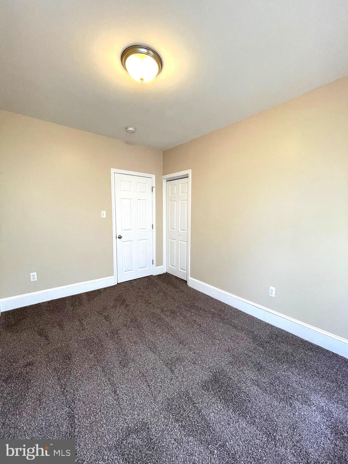 BRISTOL - Residential Lease