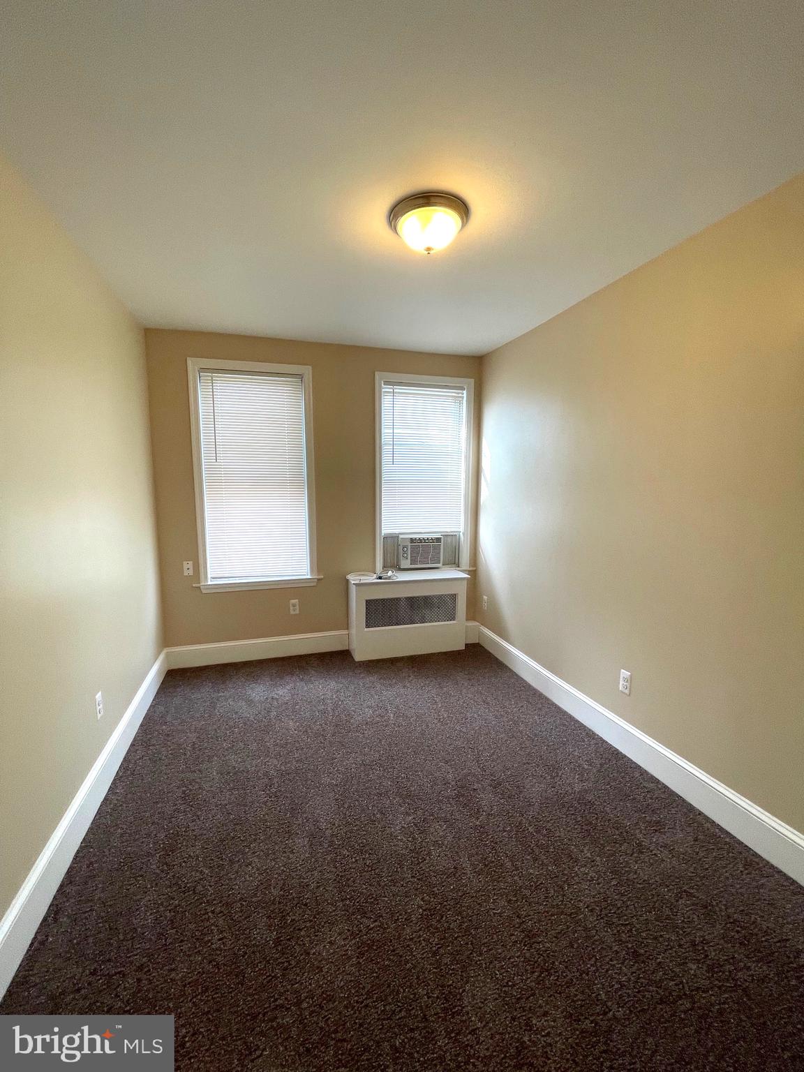 BRISTOL - Residential Lease