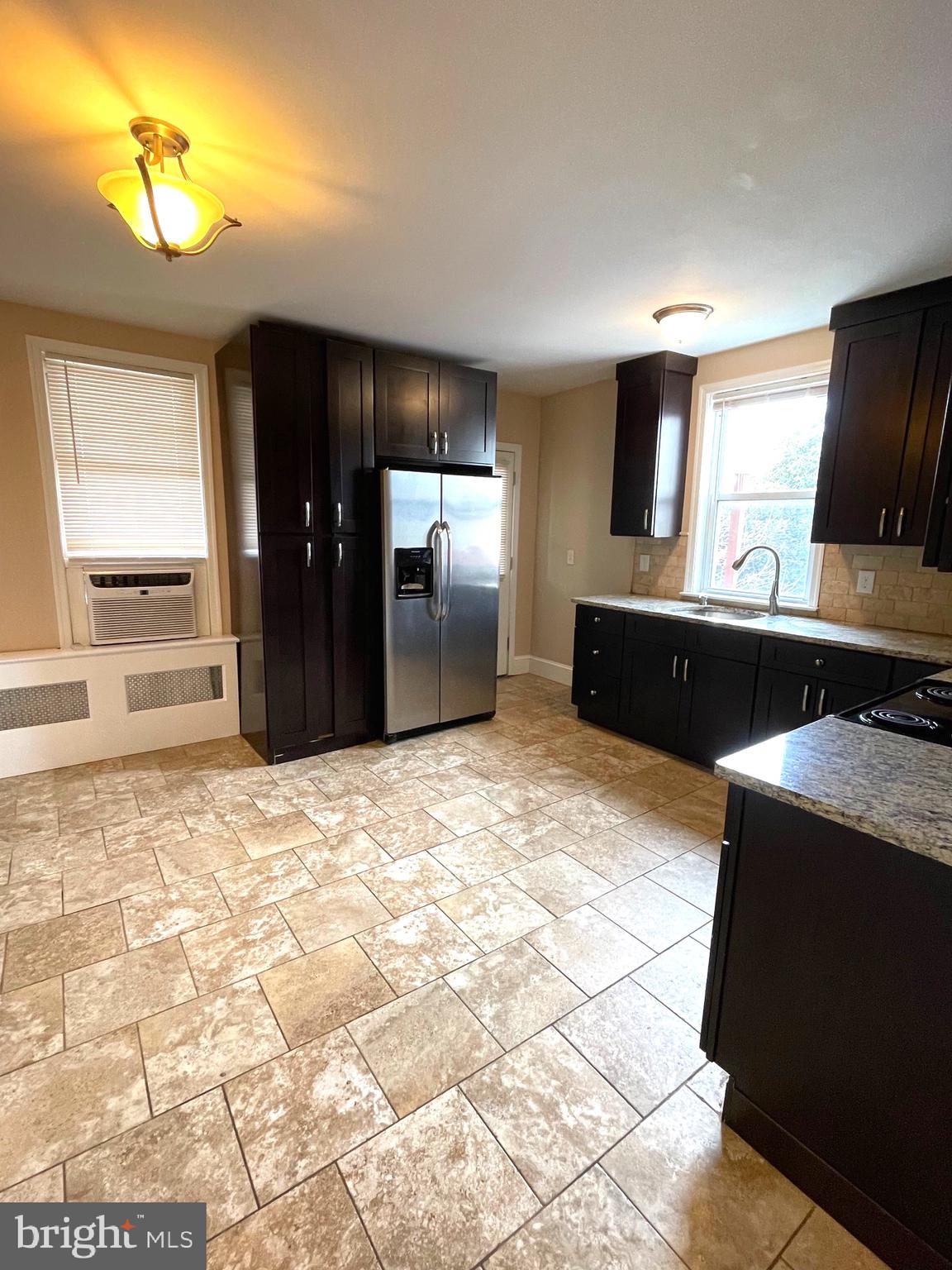 BRISTOL - Residential Lease