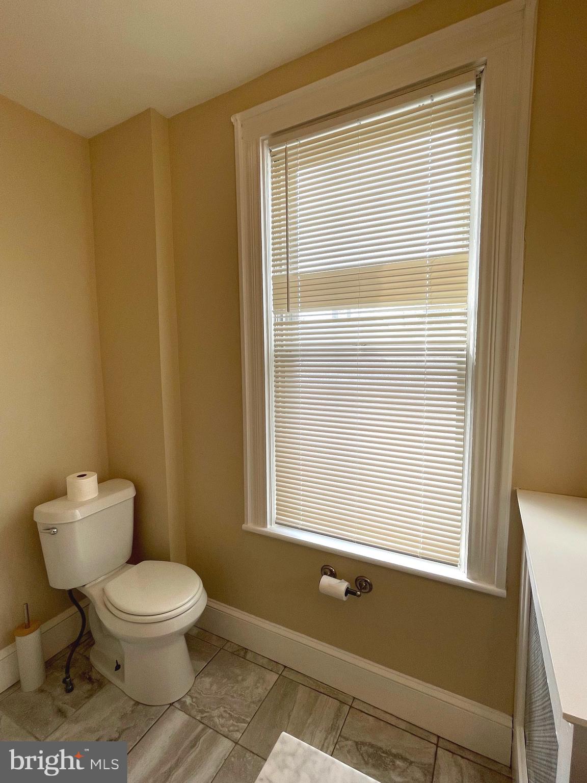 BRISTOL - Residential Lease