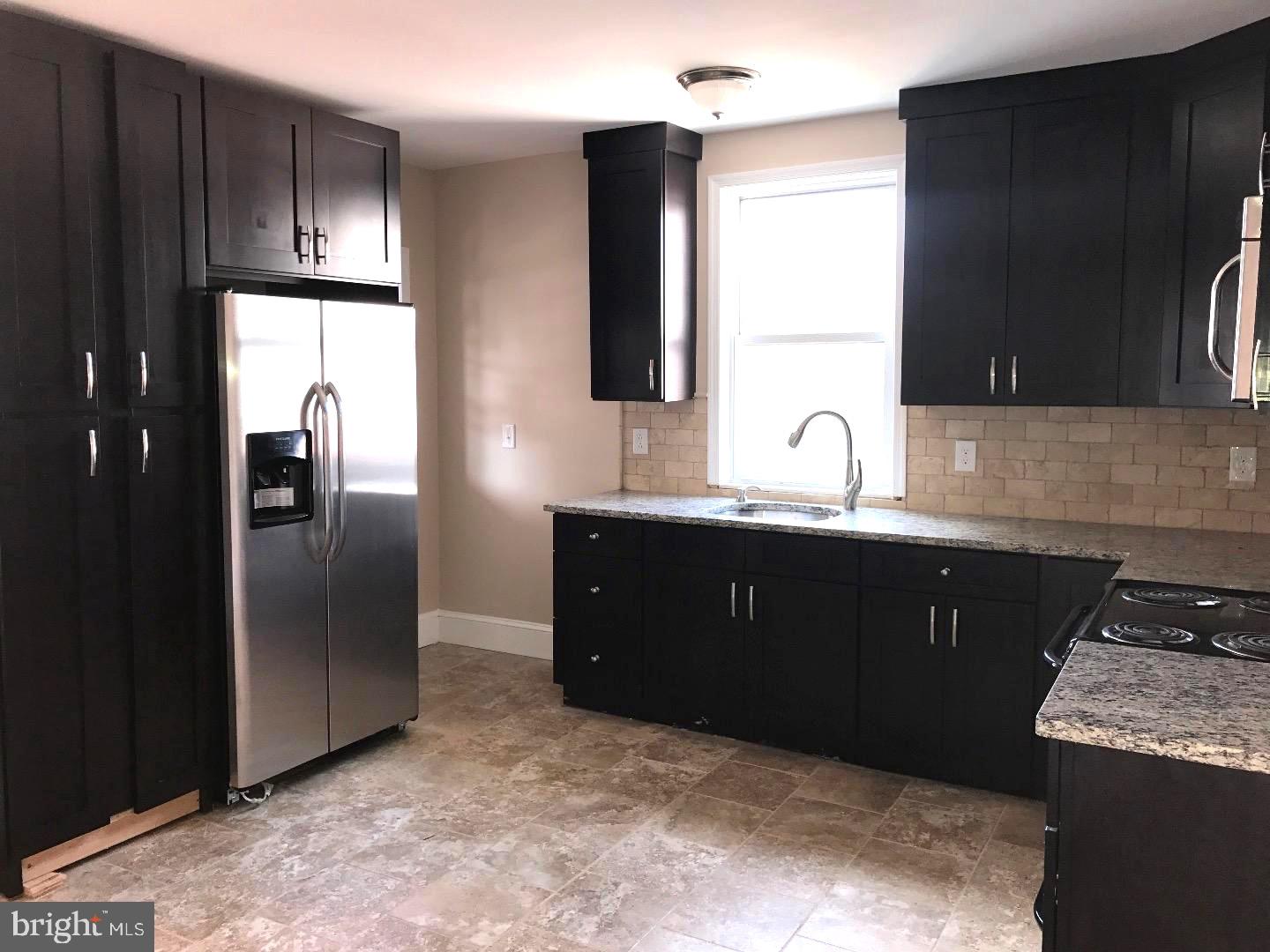 BRISTOL - Residential Lease