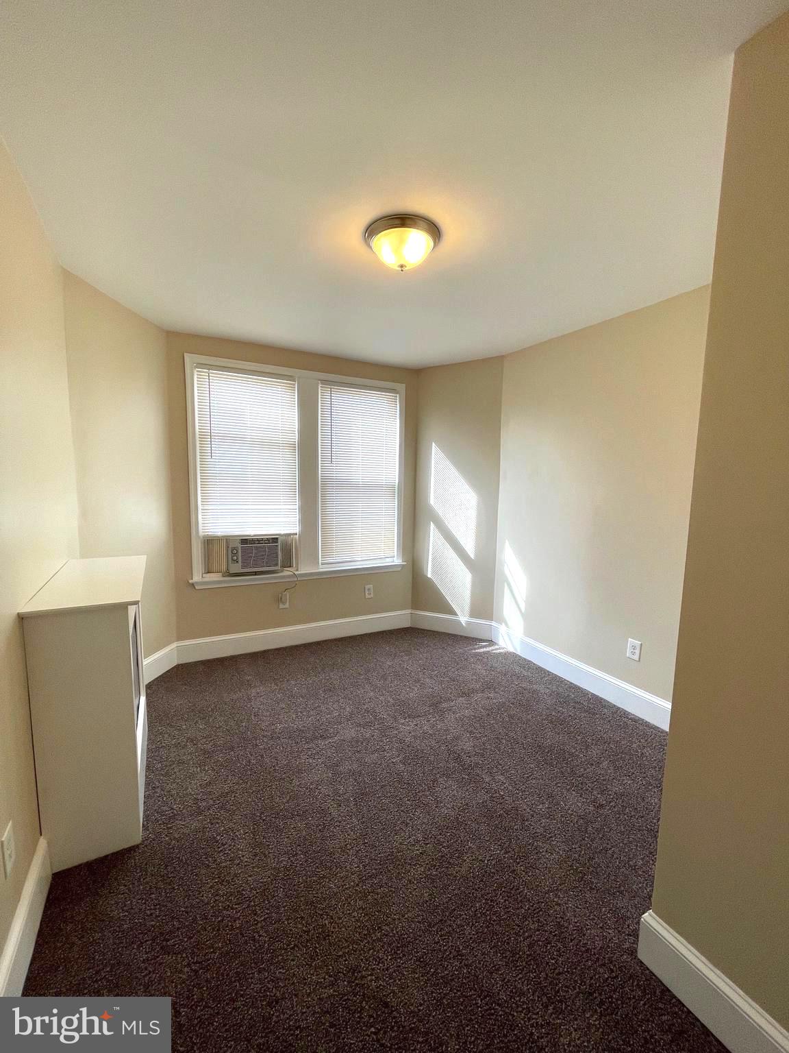 BRISTOL - Residential Lease