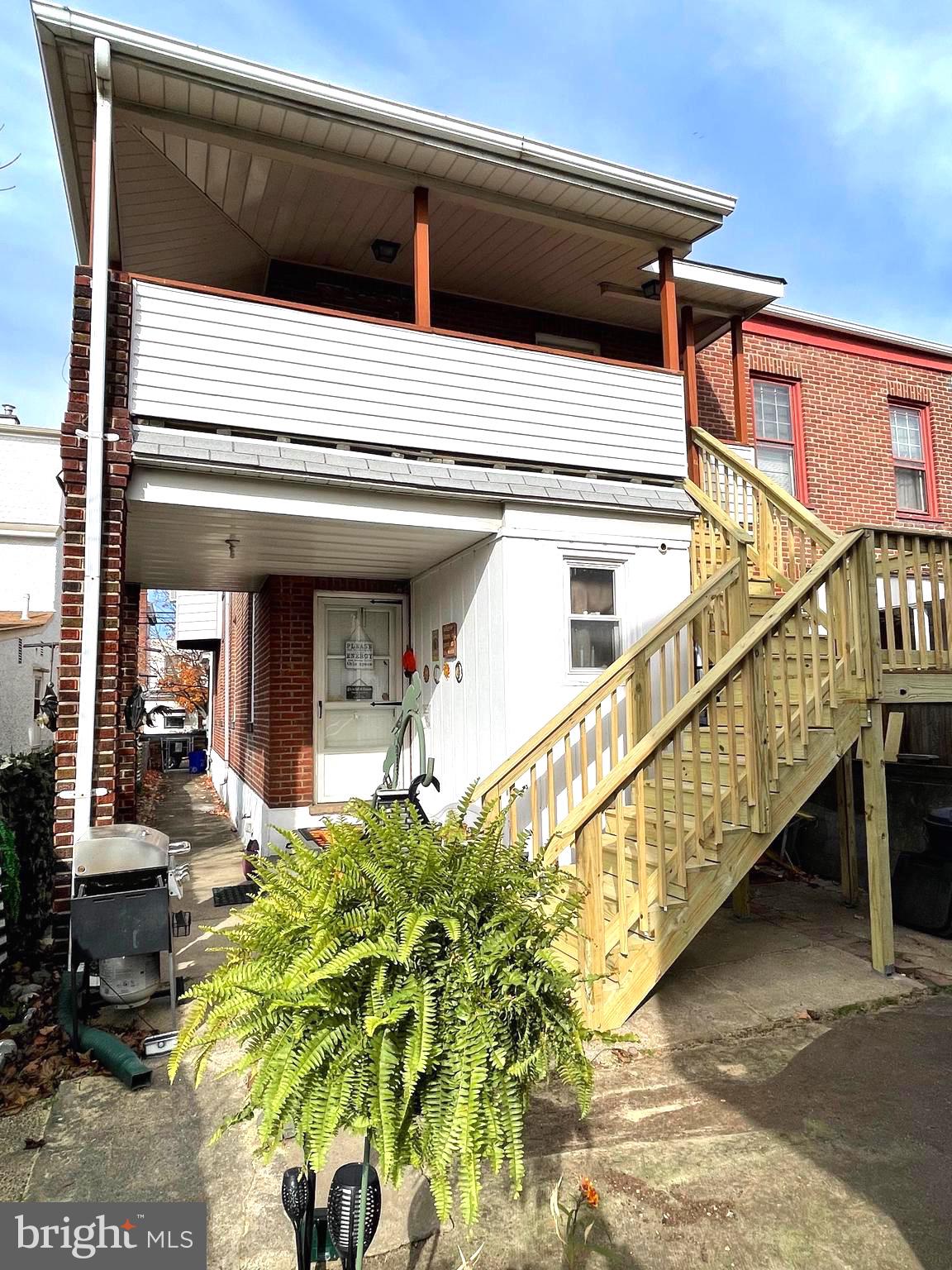 BRISTOL - Residential Lease