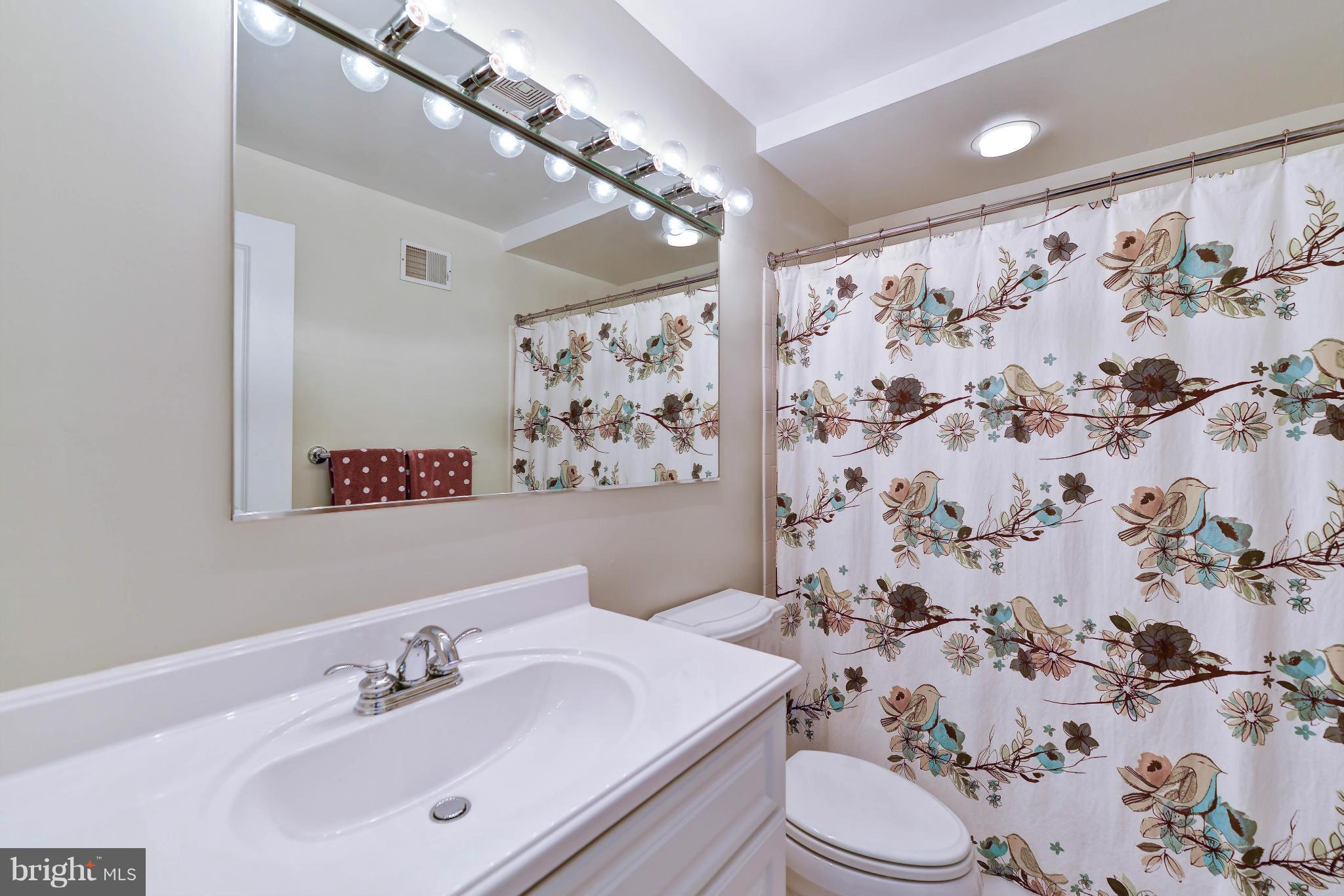 BACKYARD BOATS - Residential