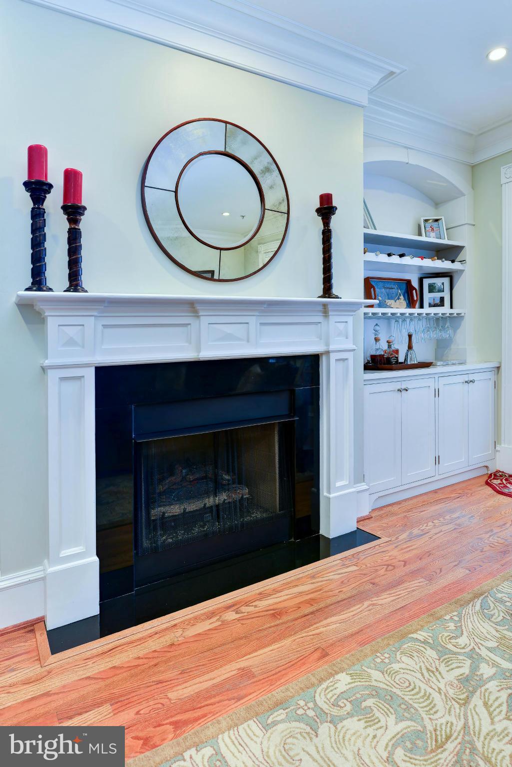 BACKYARD BOATS - Residential