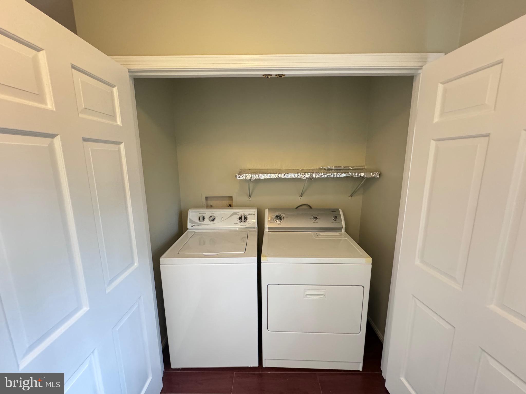 OLD MILL ESTATES - Residential Lease