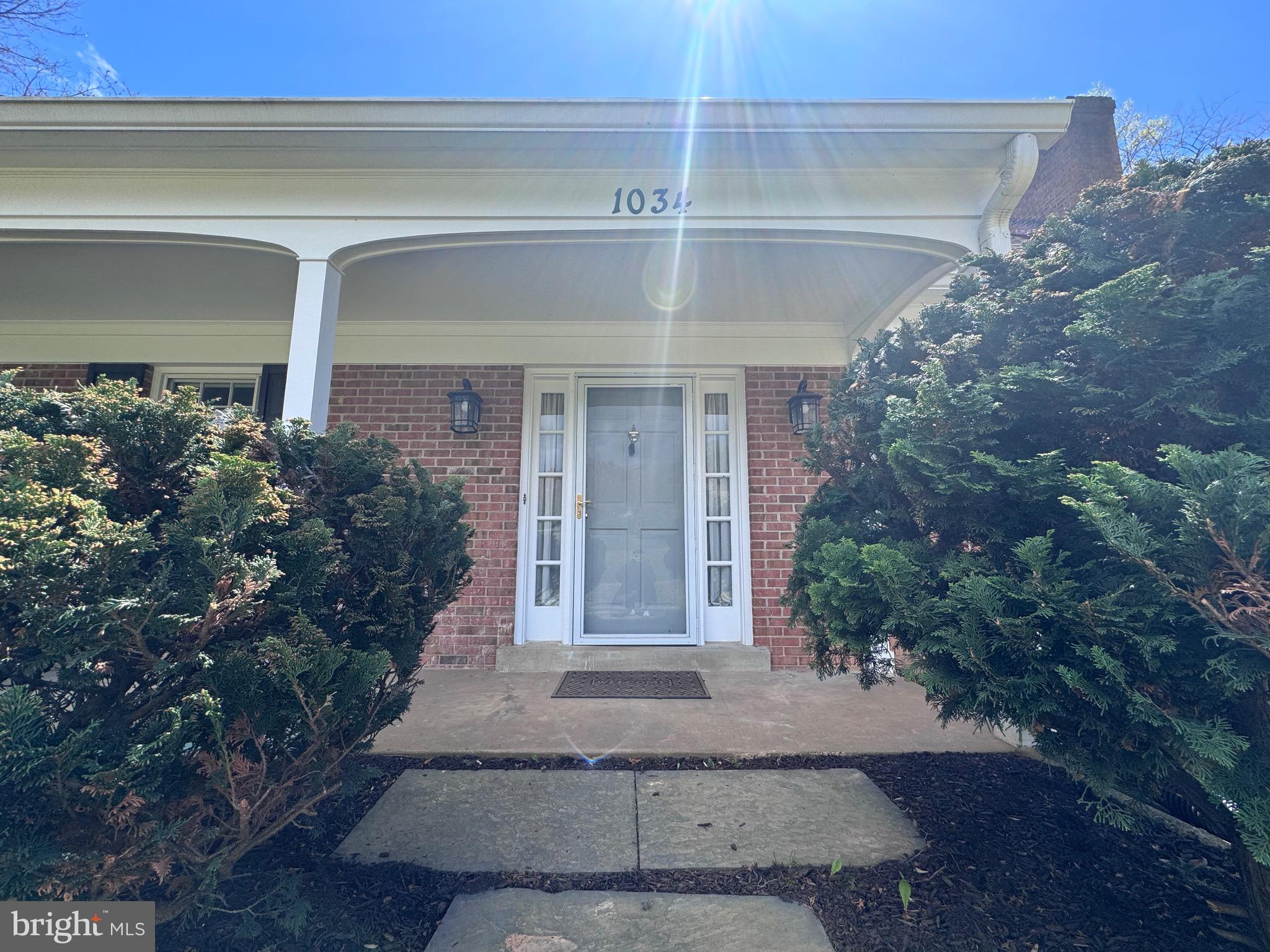 OLD MILL ESTATES - Residential Lease