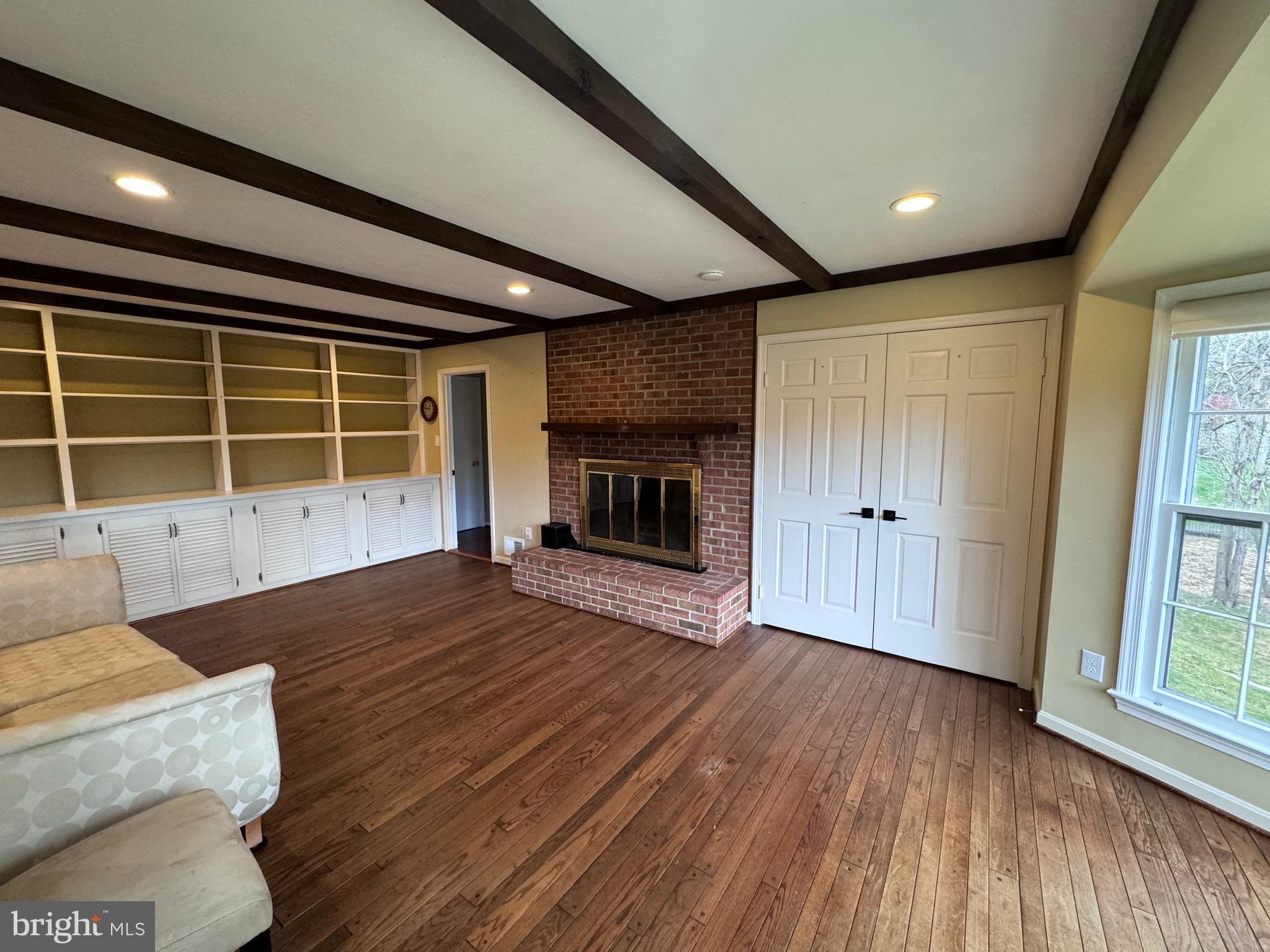 OLD MILL ESTATES - Residential Lease