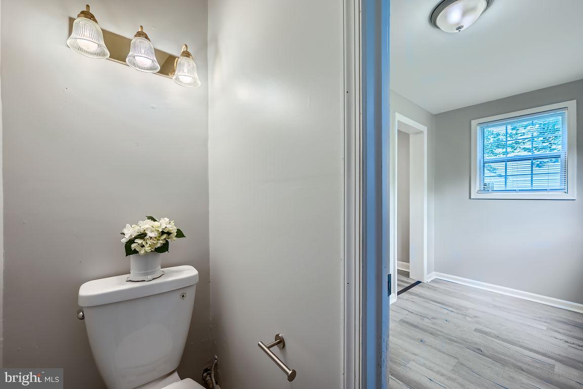 LAKE EVESHAM - Residential