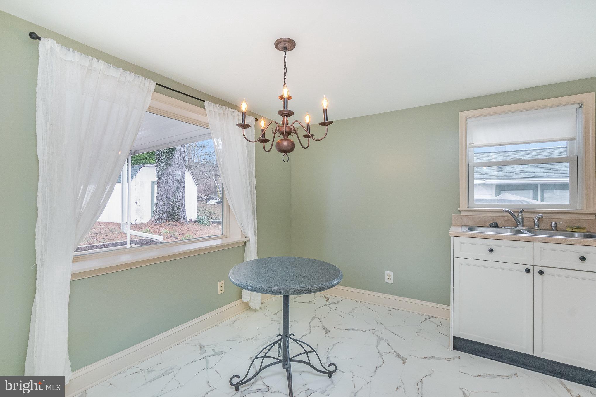 PERRYVILLE - Residential