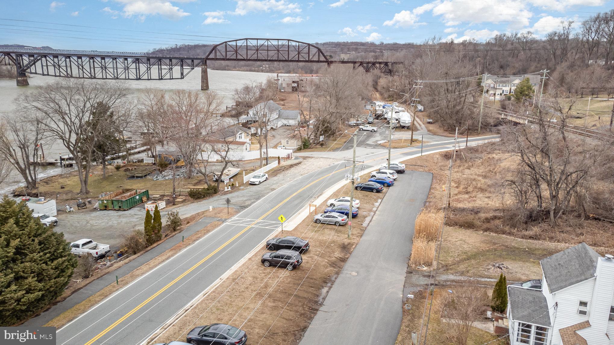 PERRYVILLE - Residential