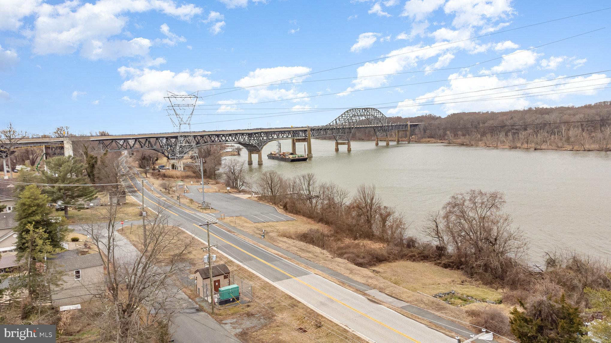 PERRYVILLE - Residential