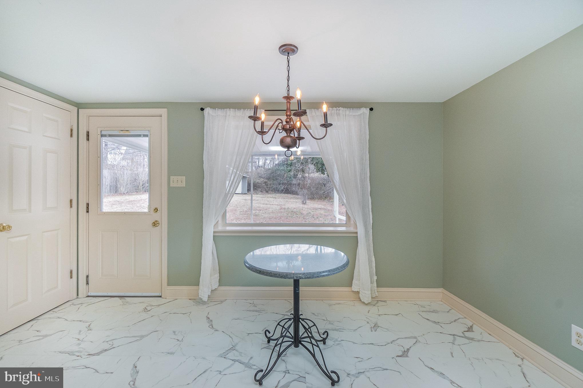 PERRYVILLE - Residential