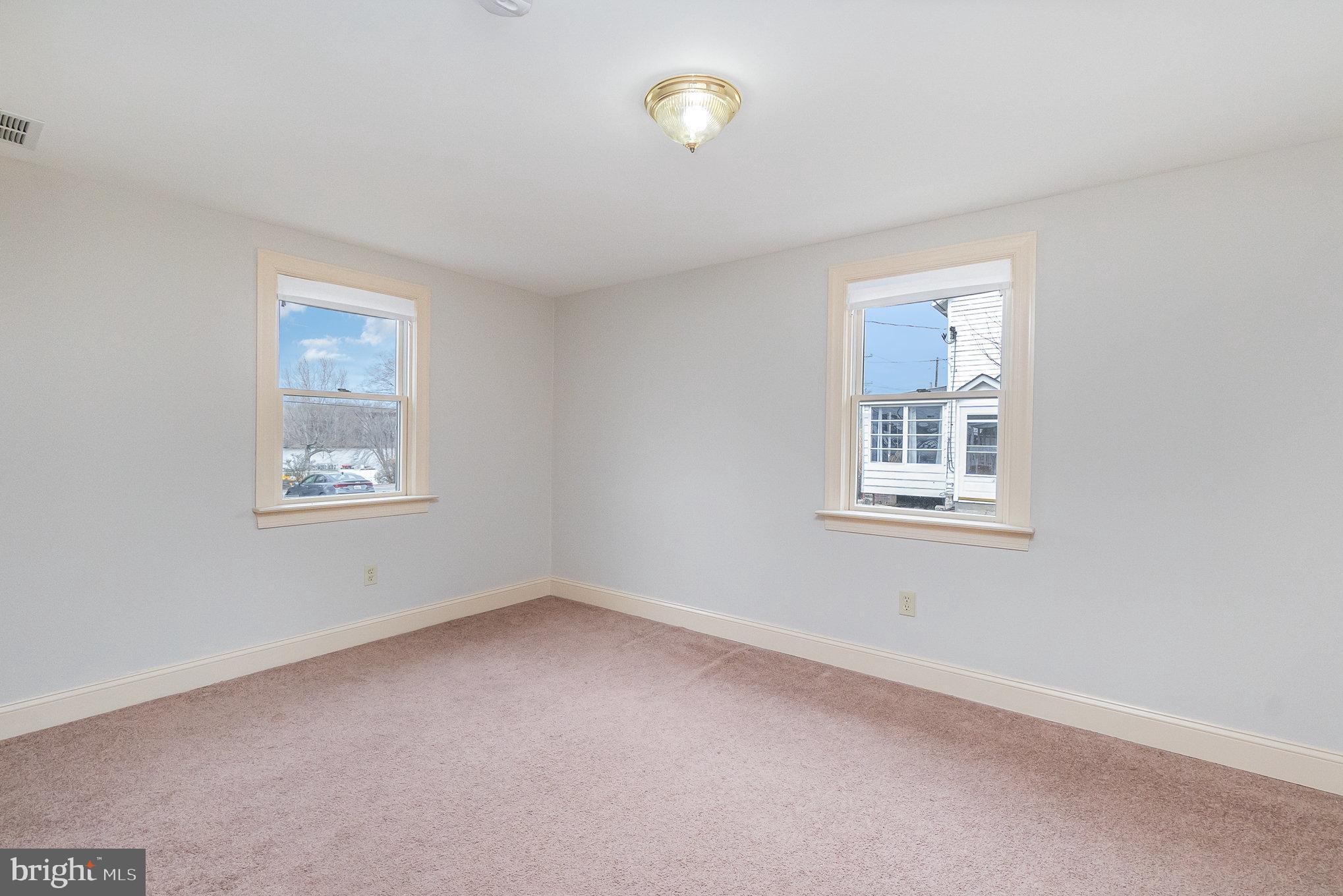 PERRYVILLE - Residential