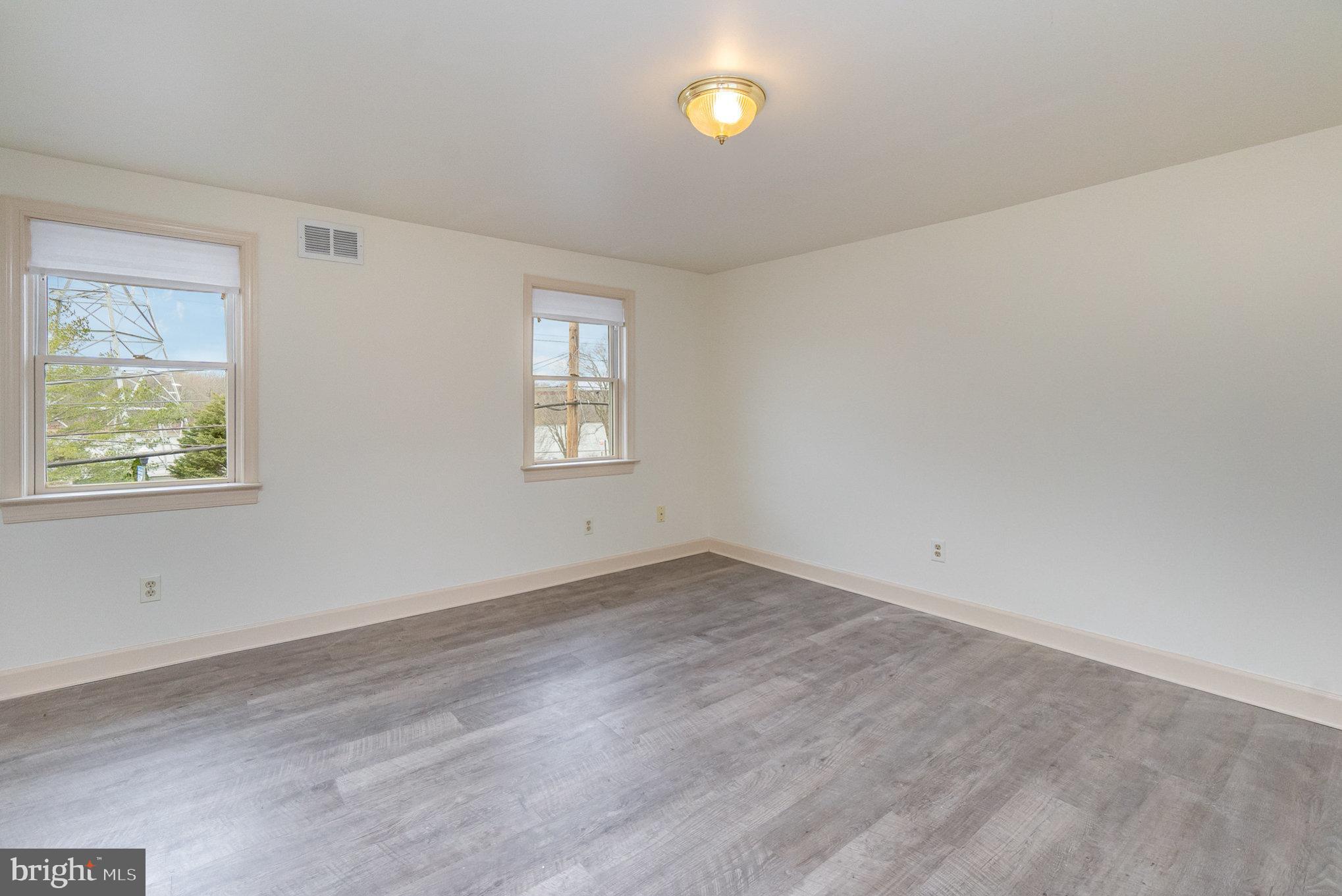 PERRYVILLE - Residential