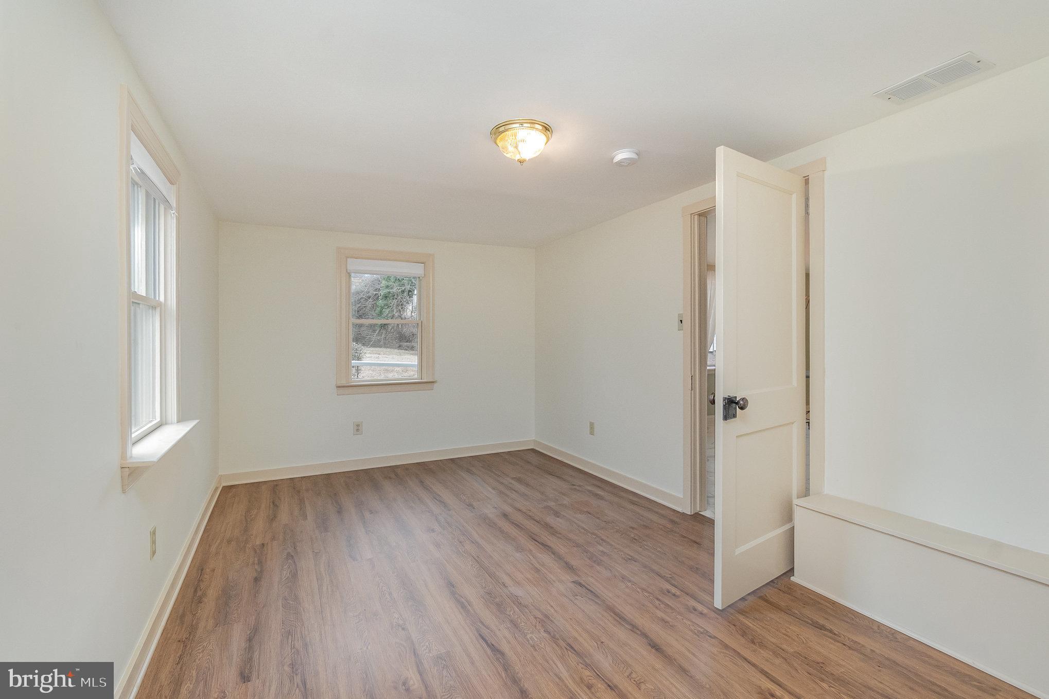 PERRYVILLE - Residential