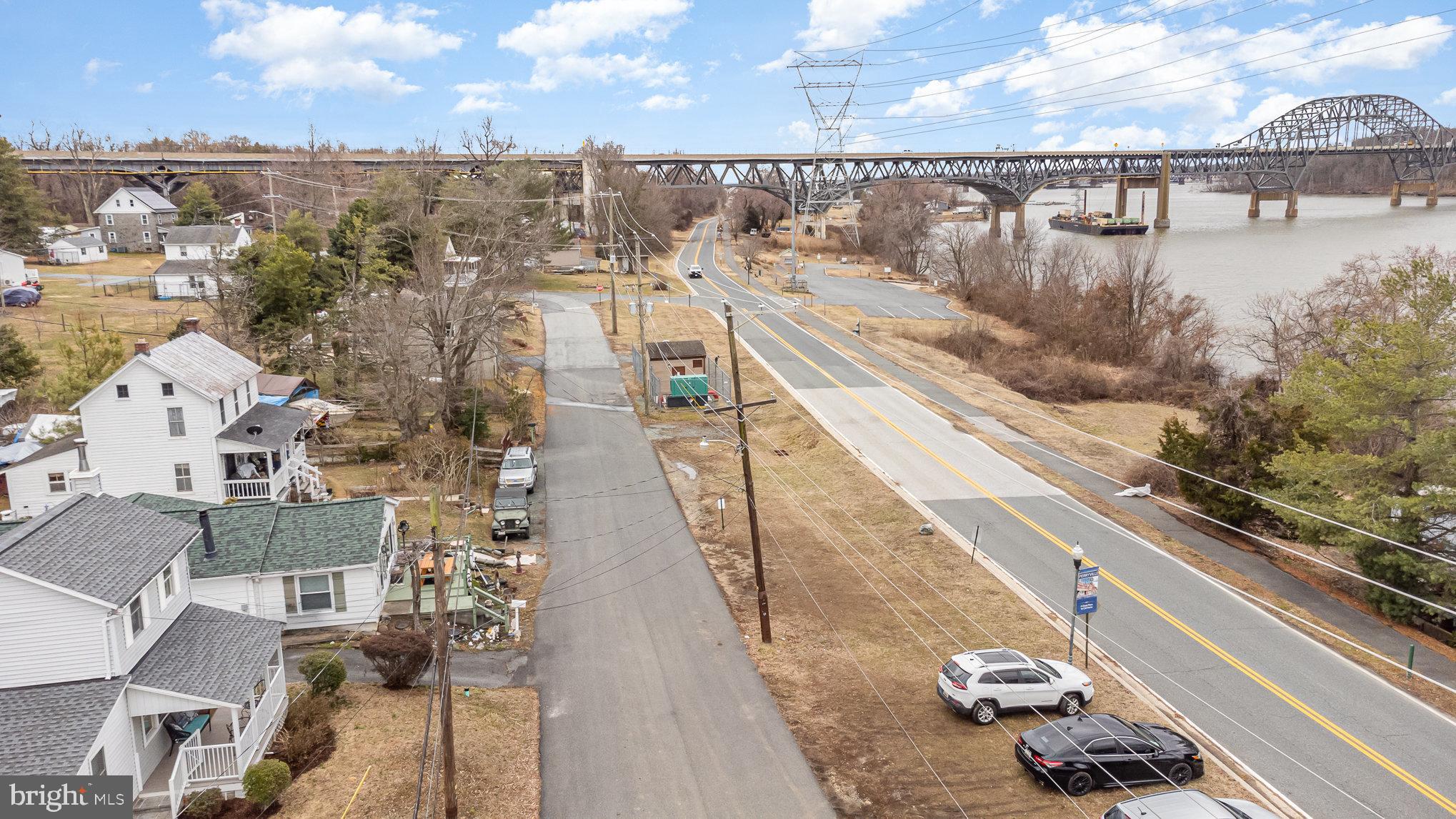 PERRYVILLE - Residential