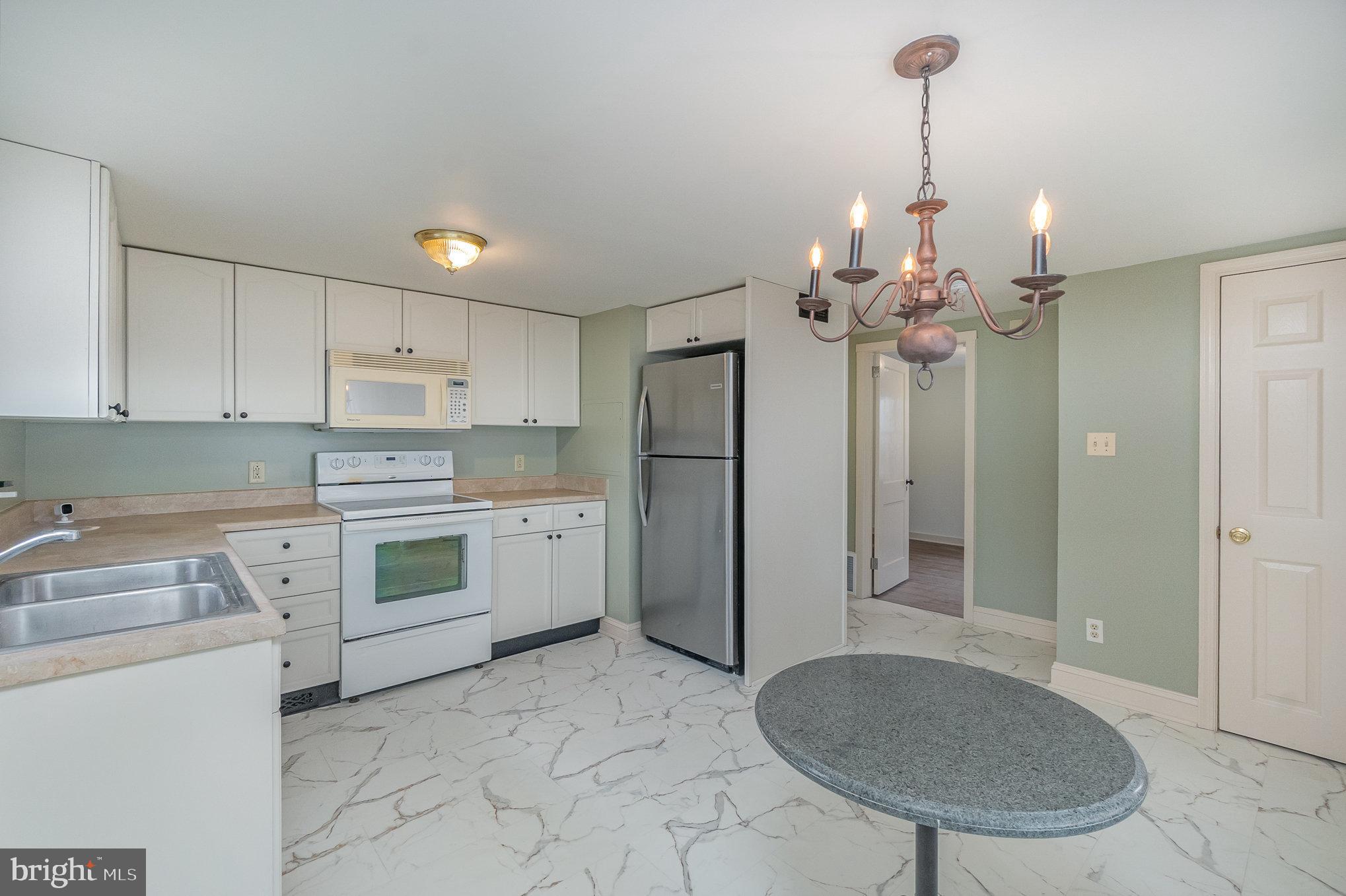 PERRYVILLE - Residential