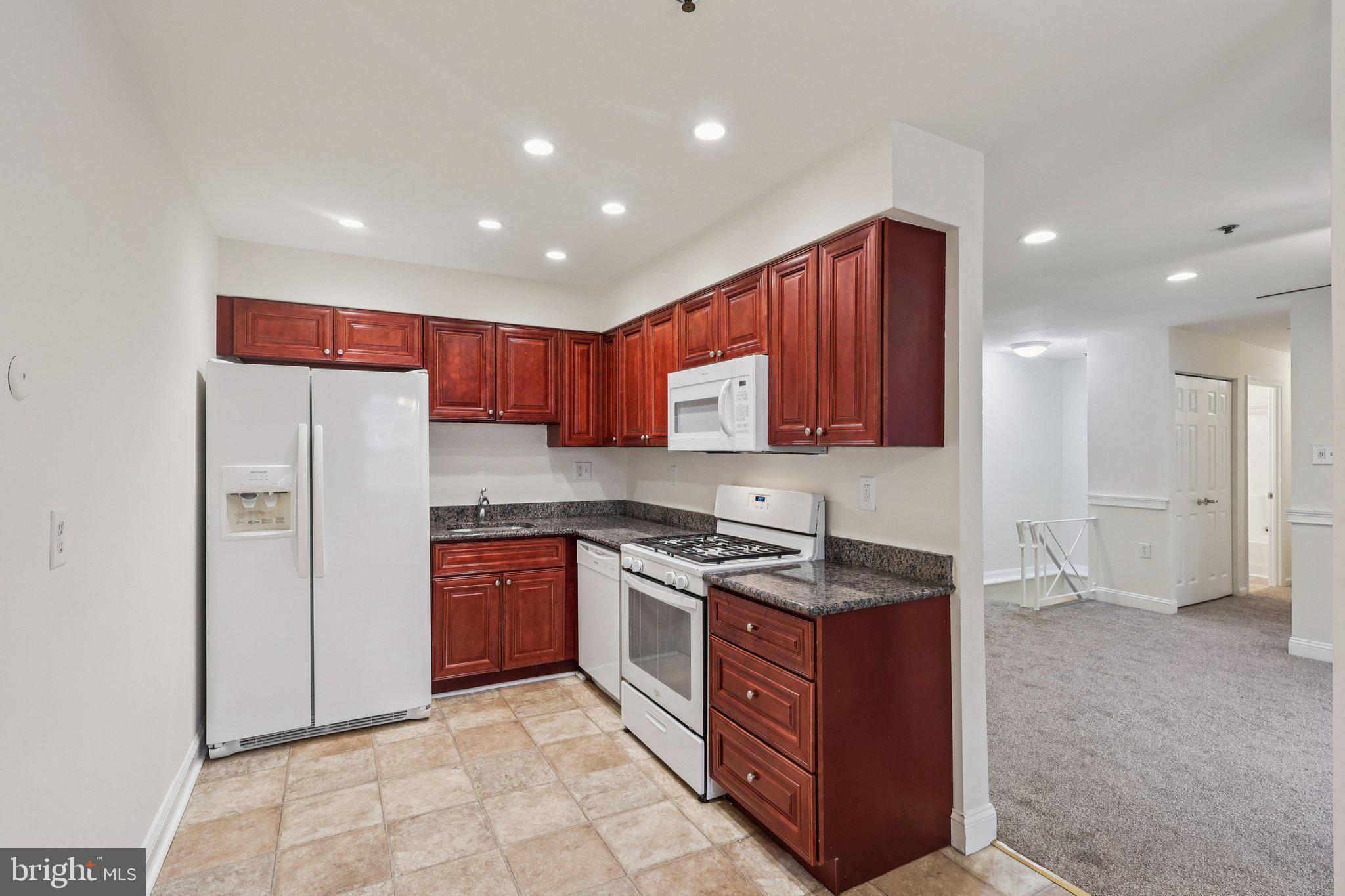 CHELTENHAM VIL - Residential