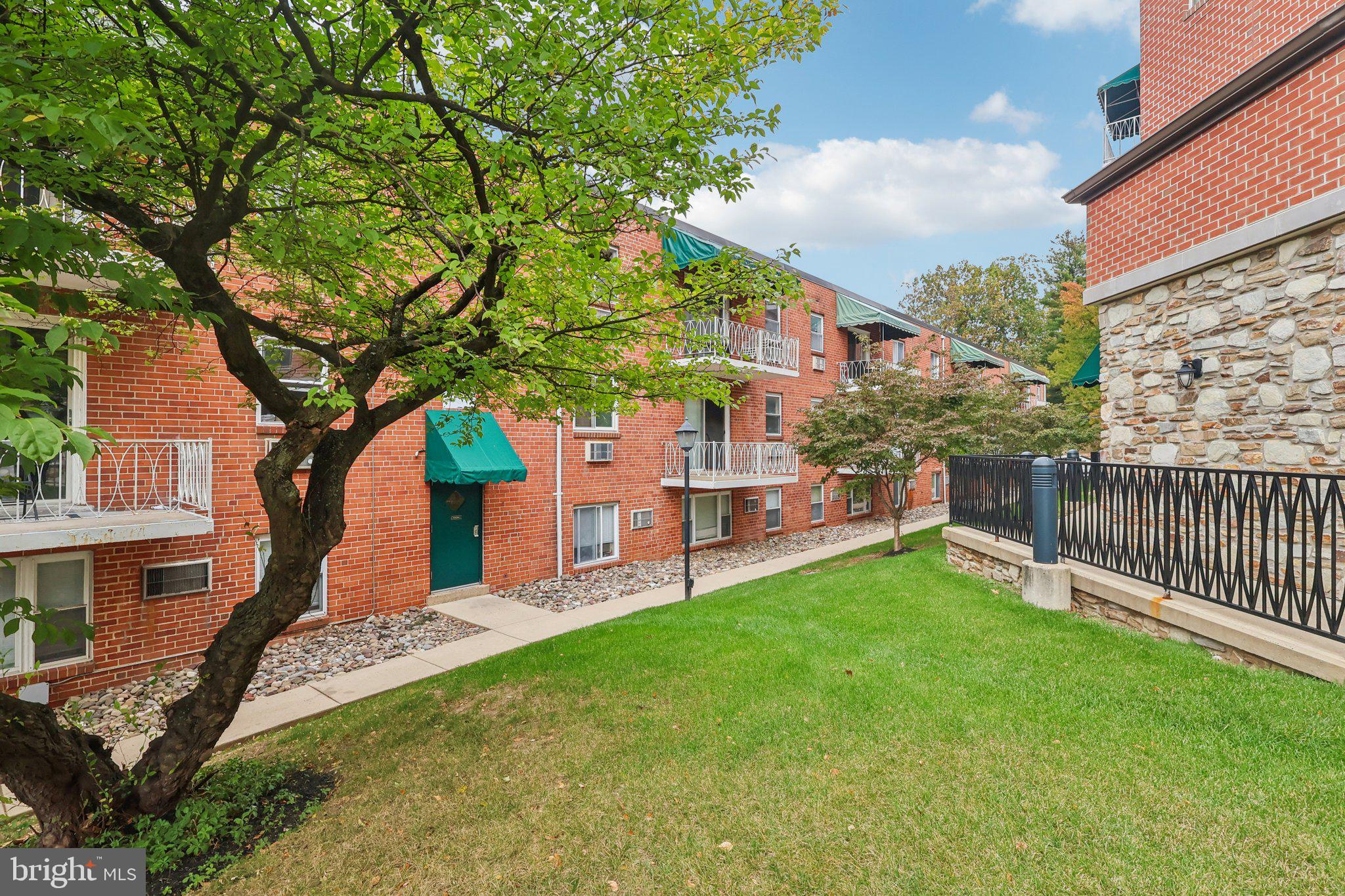 CHELTENHAM VIL - Residential