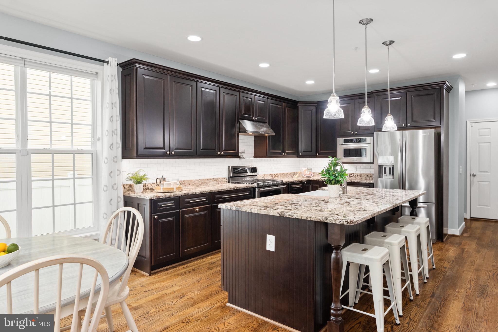 QUARTERFIELD KNOLLS - Residential