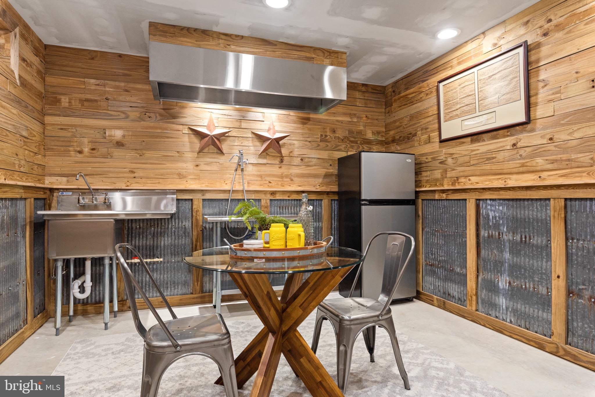 QUARTERFIELD KNOLLS - Residential