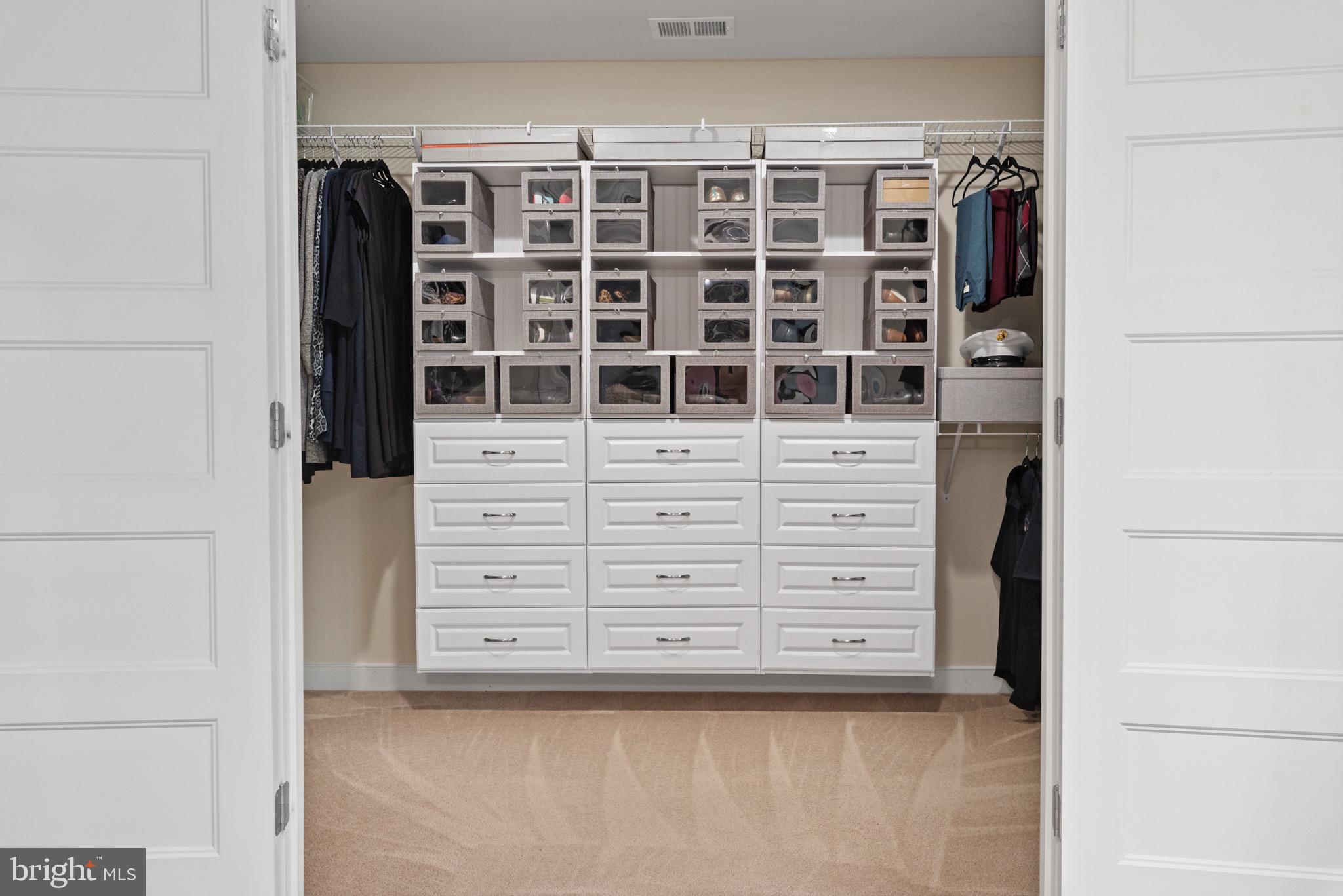 QUARTERFIELD KNOLLS - Residential