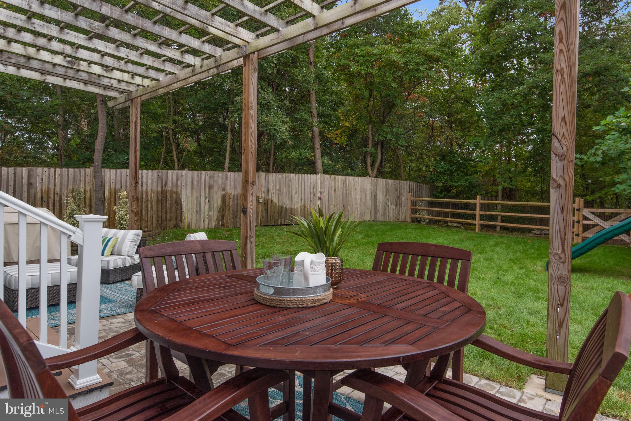 QUARTERFIELD KNOLLS - Residential