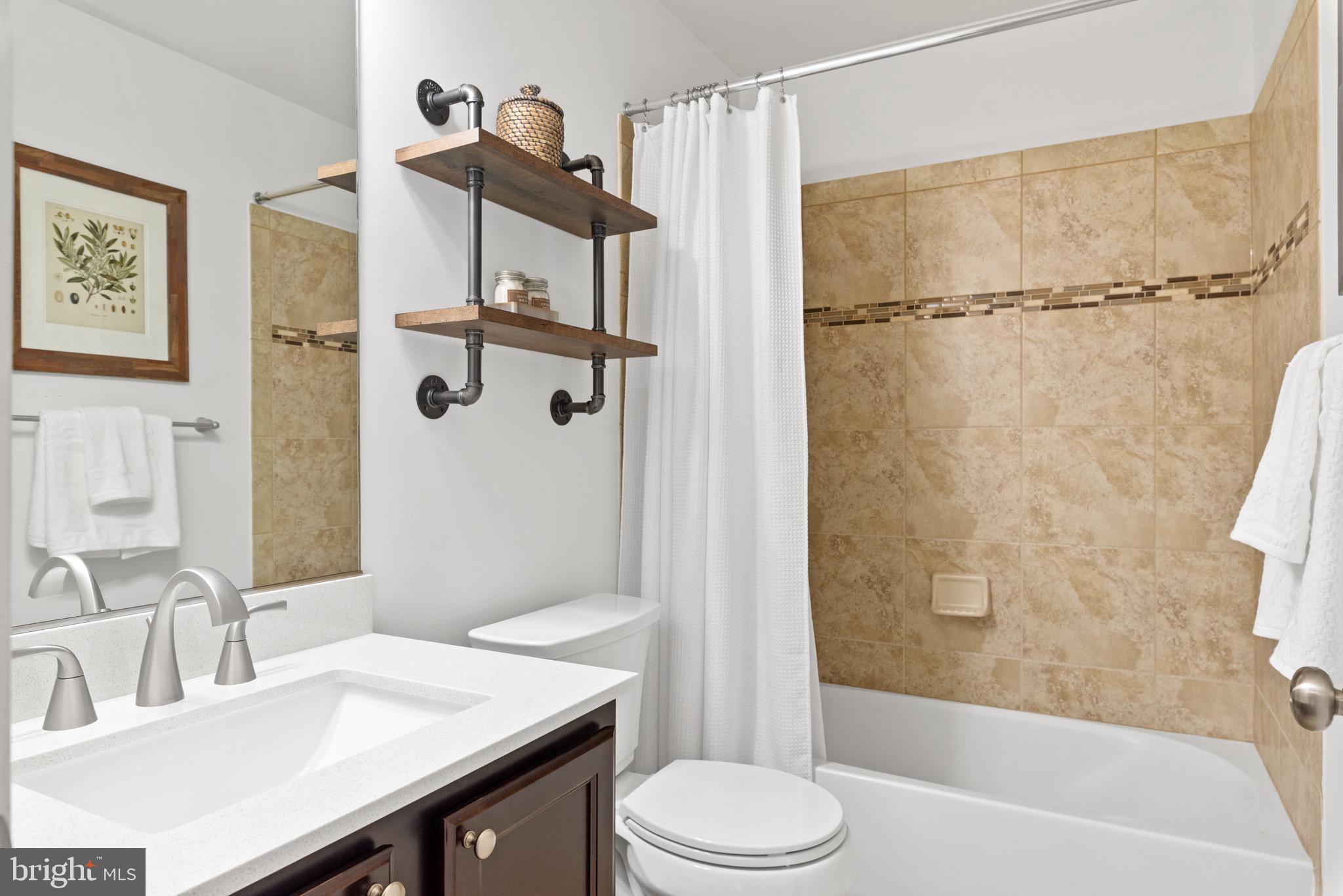 QUARTERFIELD KNOLLS - Residential