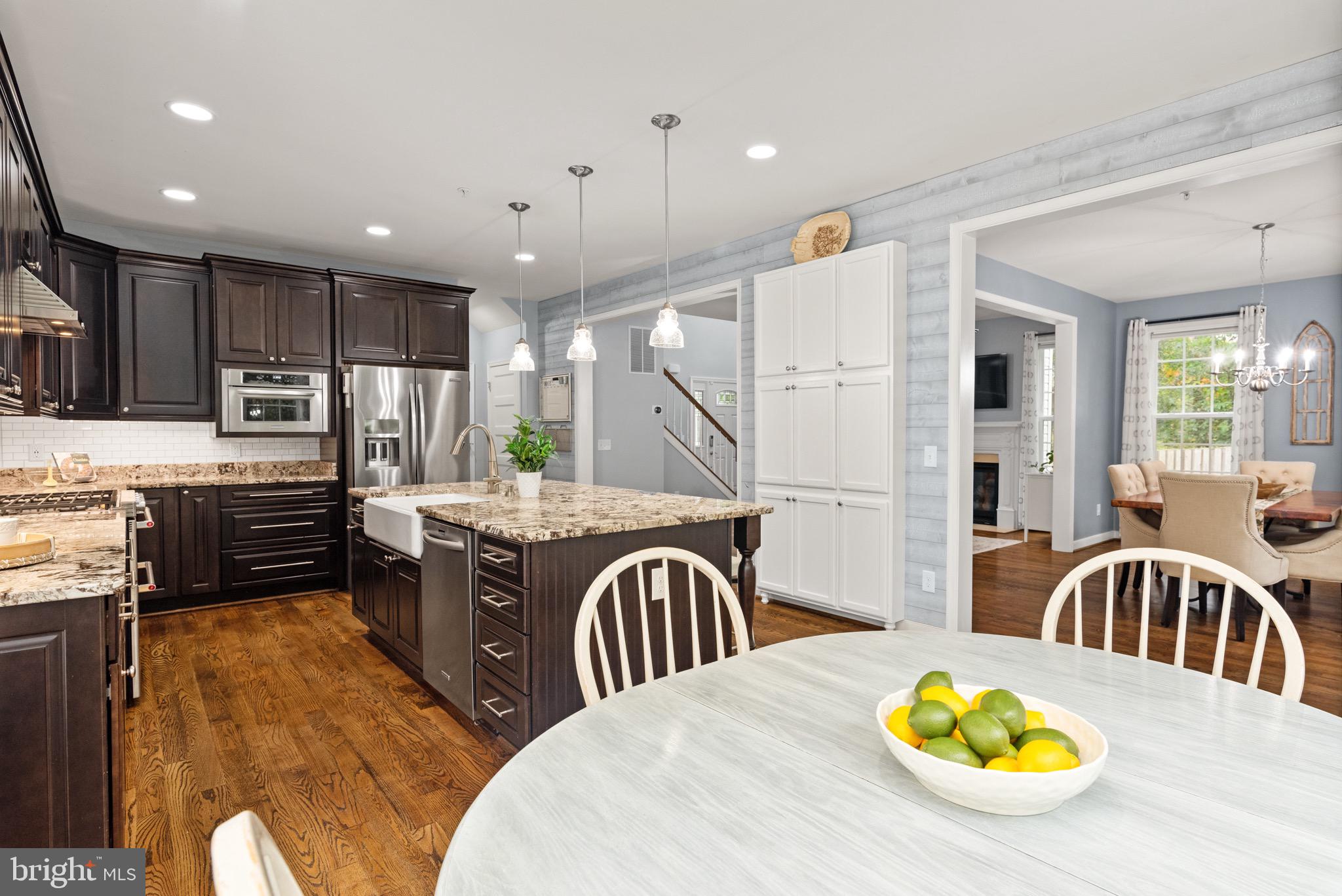 QUARTERFIELD KNOLLS - Residential