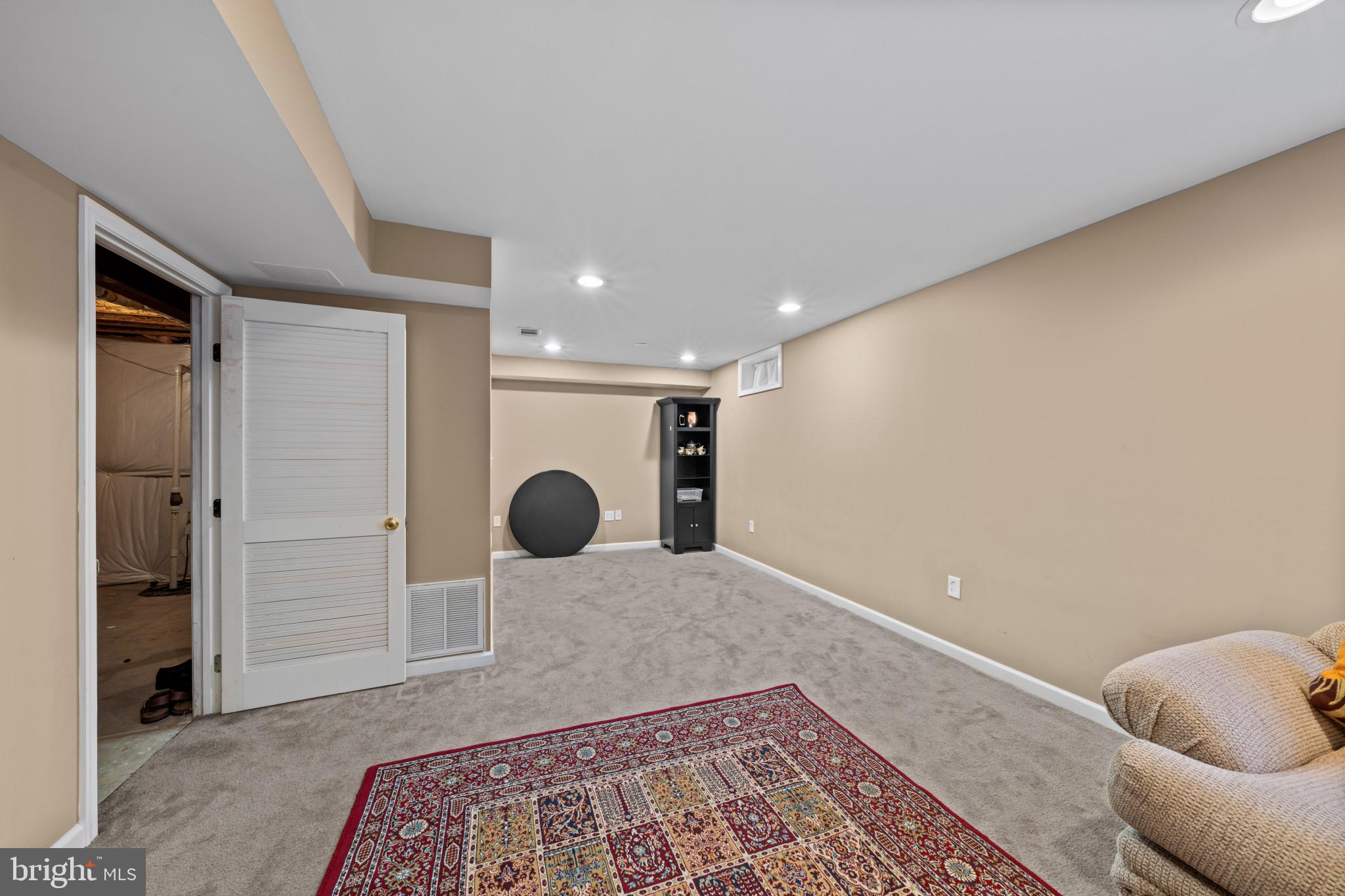 SALEM FIELDS - Residential