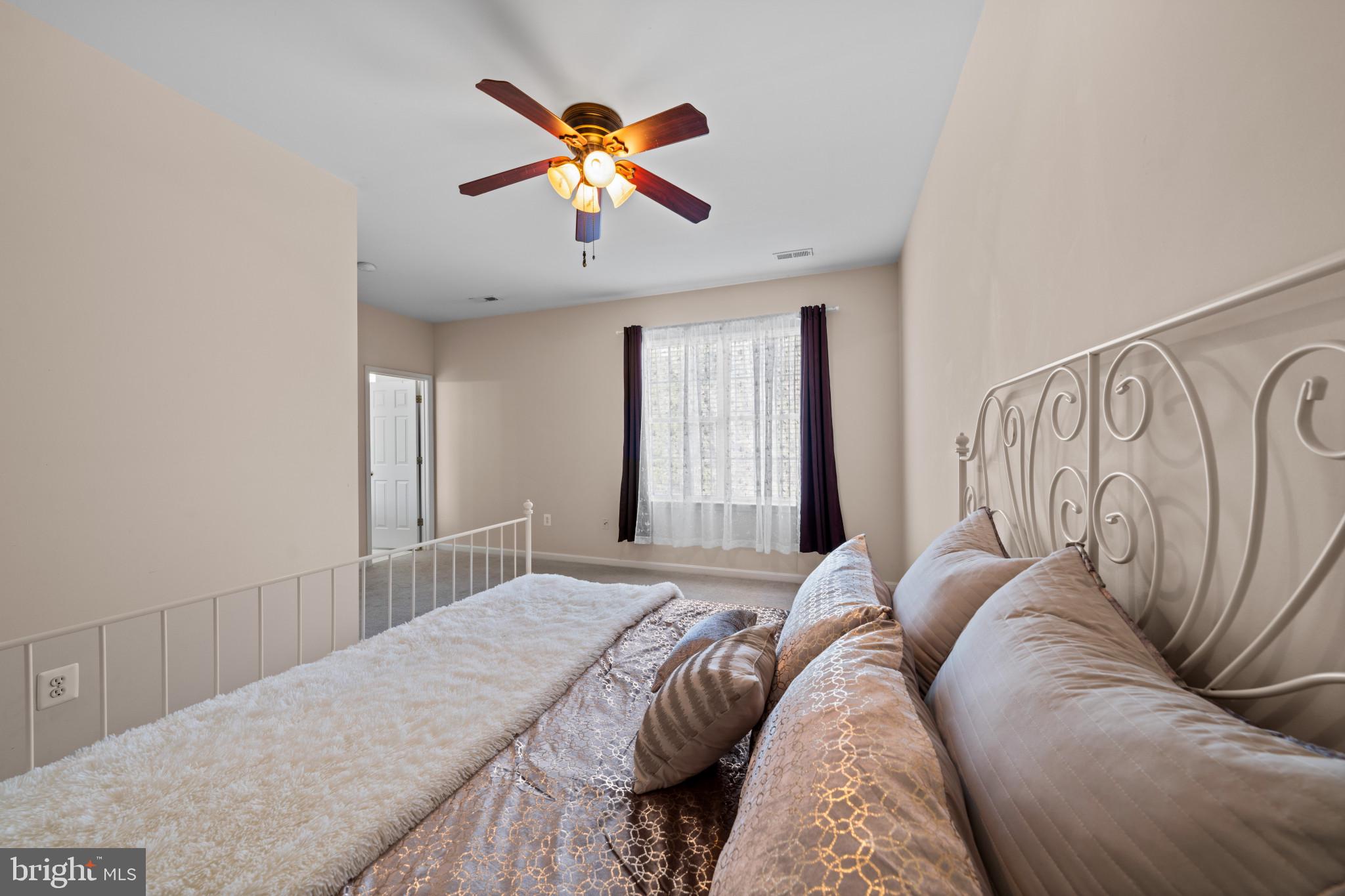 SALEM FIELDS - Residential