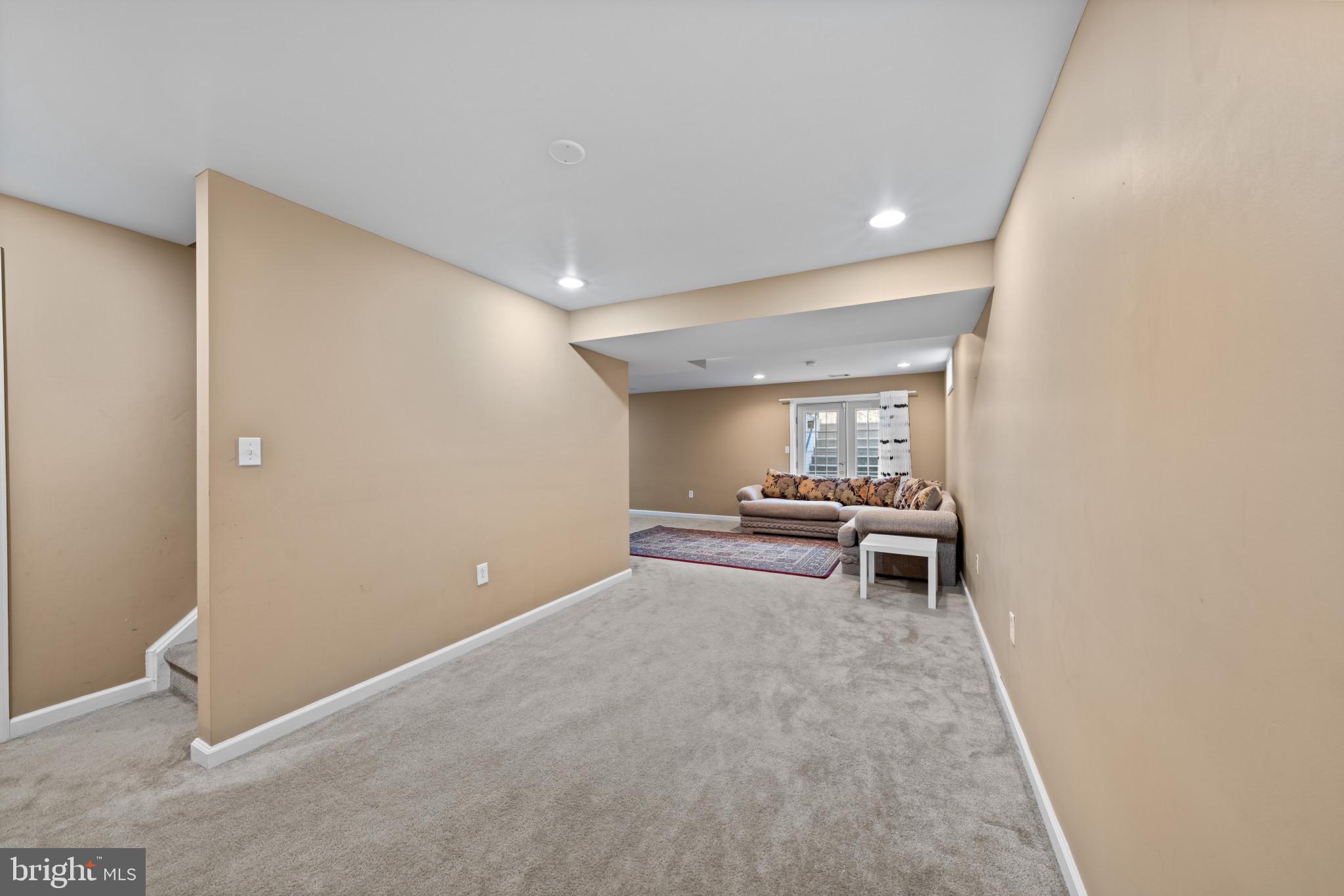 SALEM FIELDS - Residential