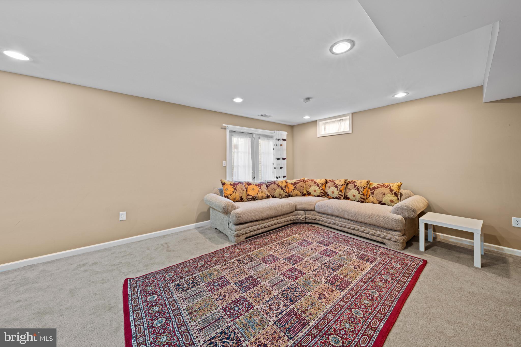 SALEM FIELDS - Residential