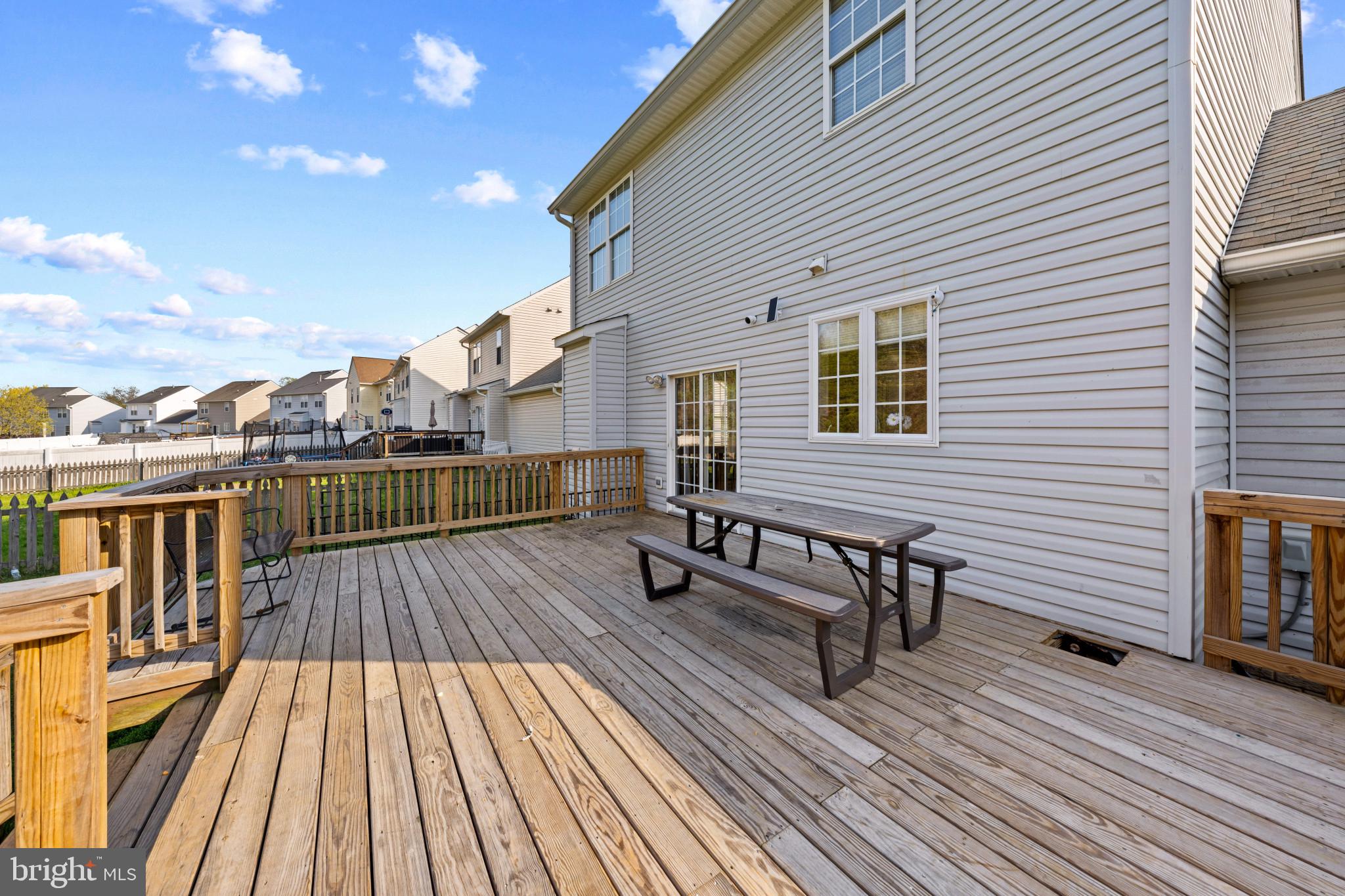 SALEM FIELDS - Residential