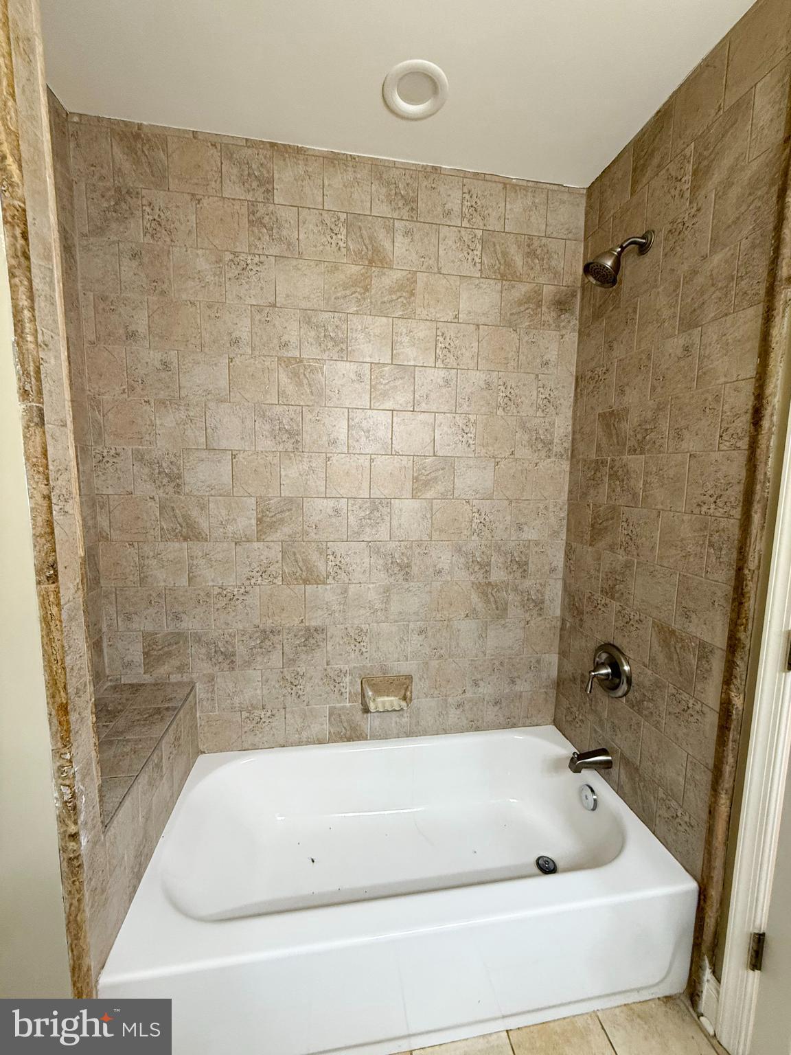 BUTCHERS HILL - Residential