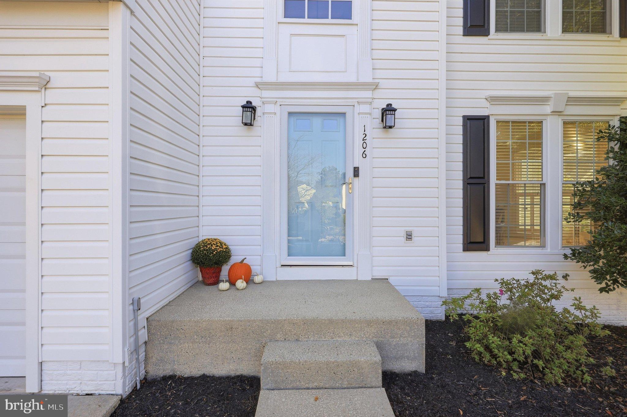 1206 CROSSBOW ROAD