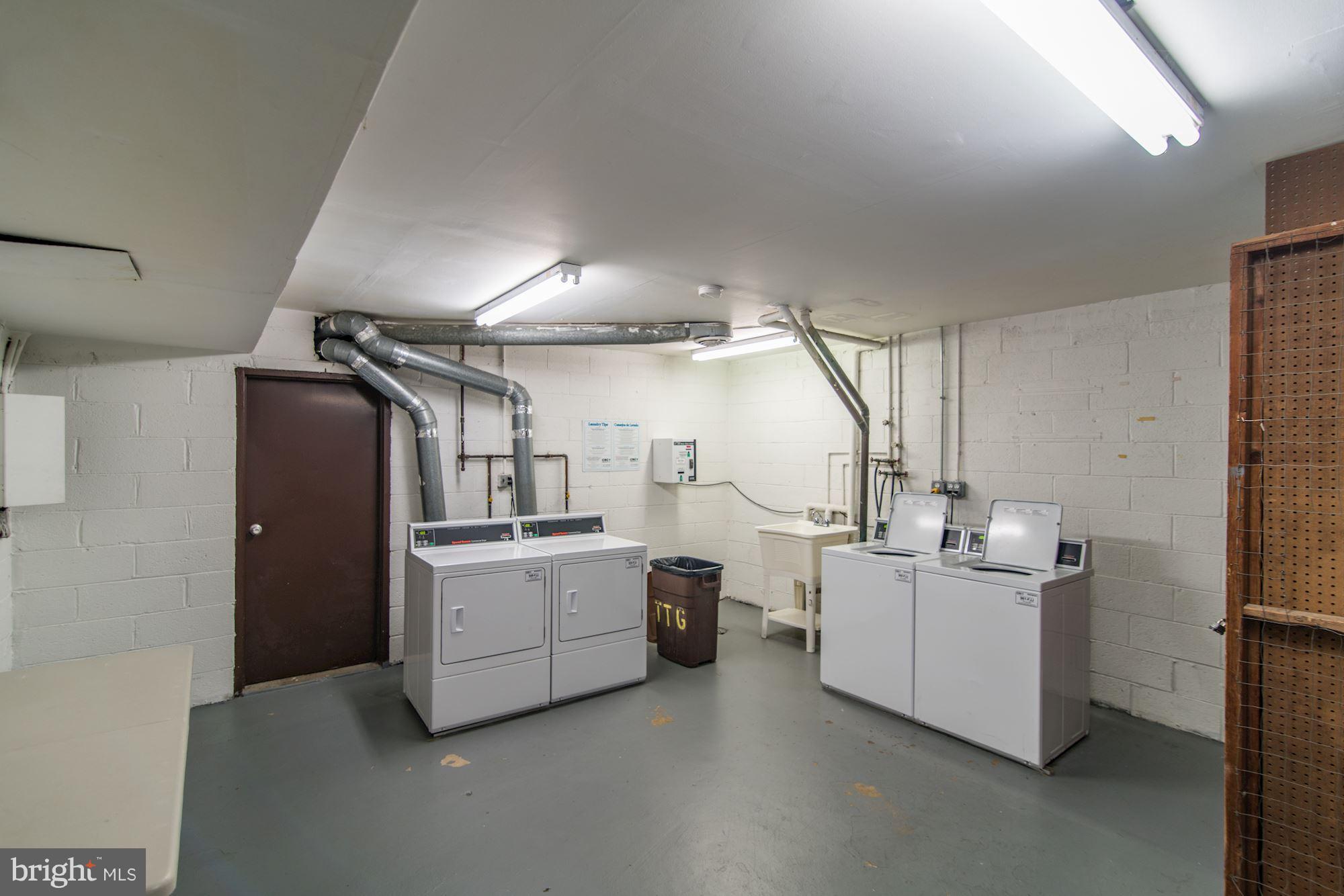 FAIRFAX HERITAGE - Residential