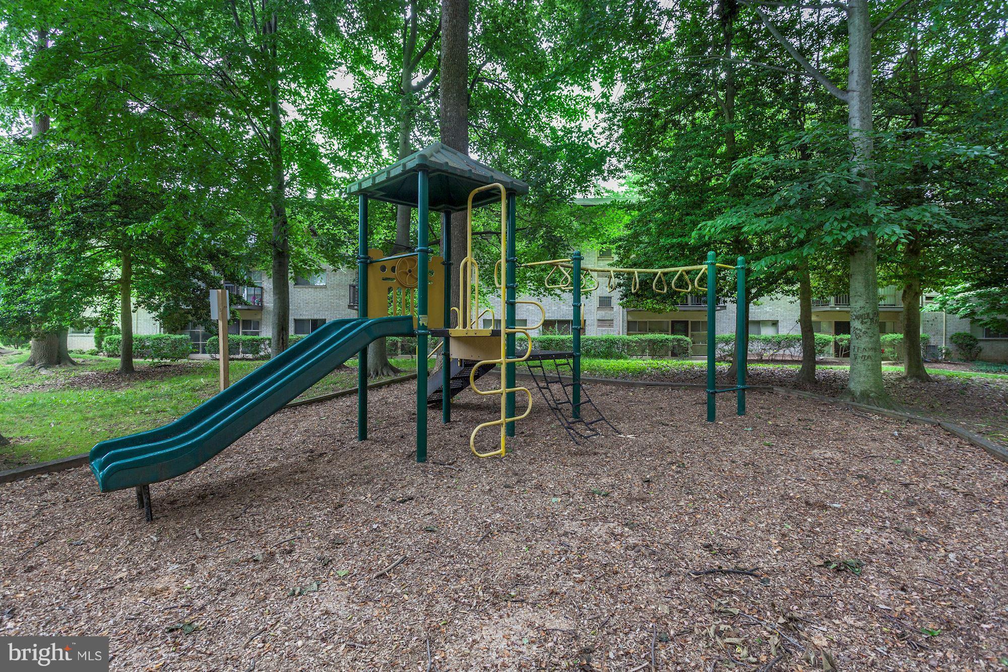 FAIRFAX HERITAGE - Residential