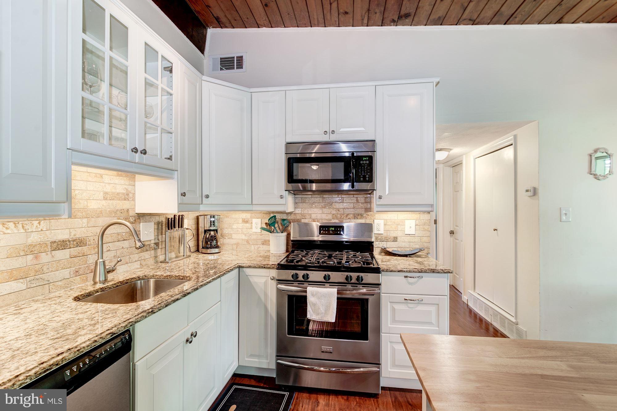 FAIRFAX HERITAGE - Residential