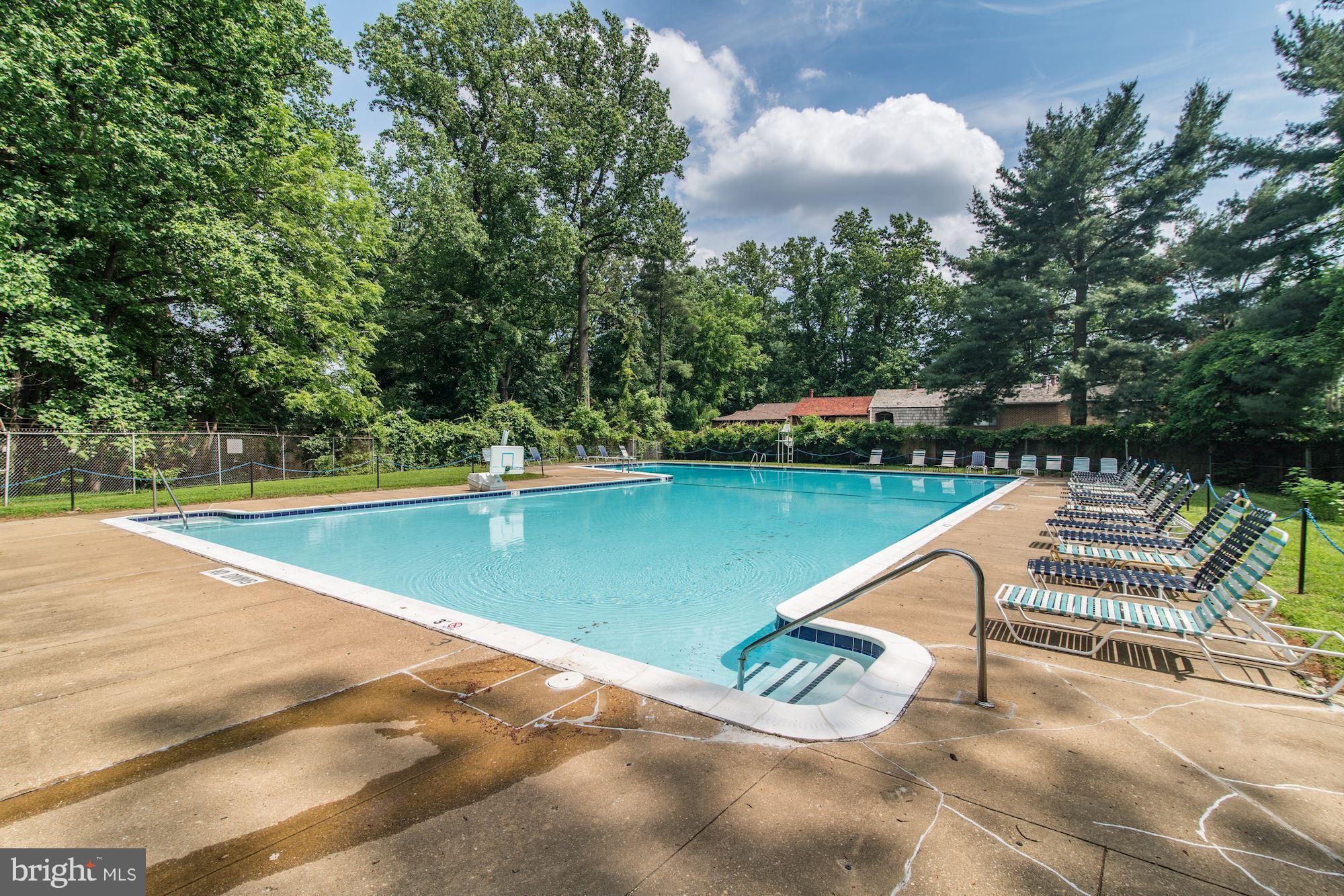 FAIRFAX HERITAGE - Residential